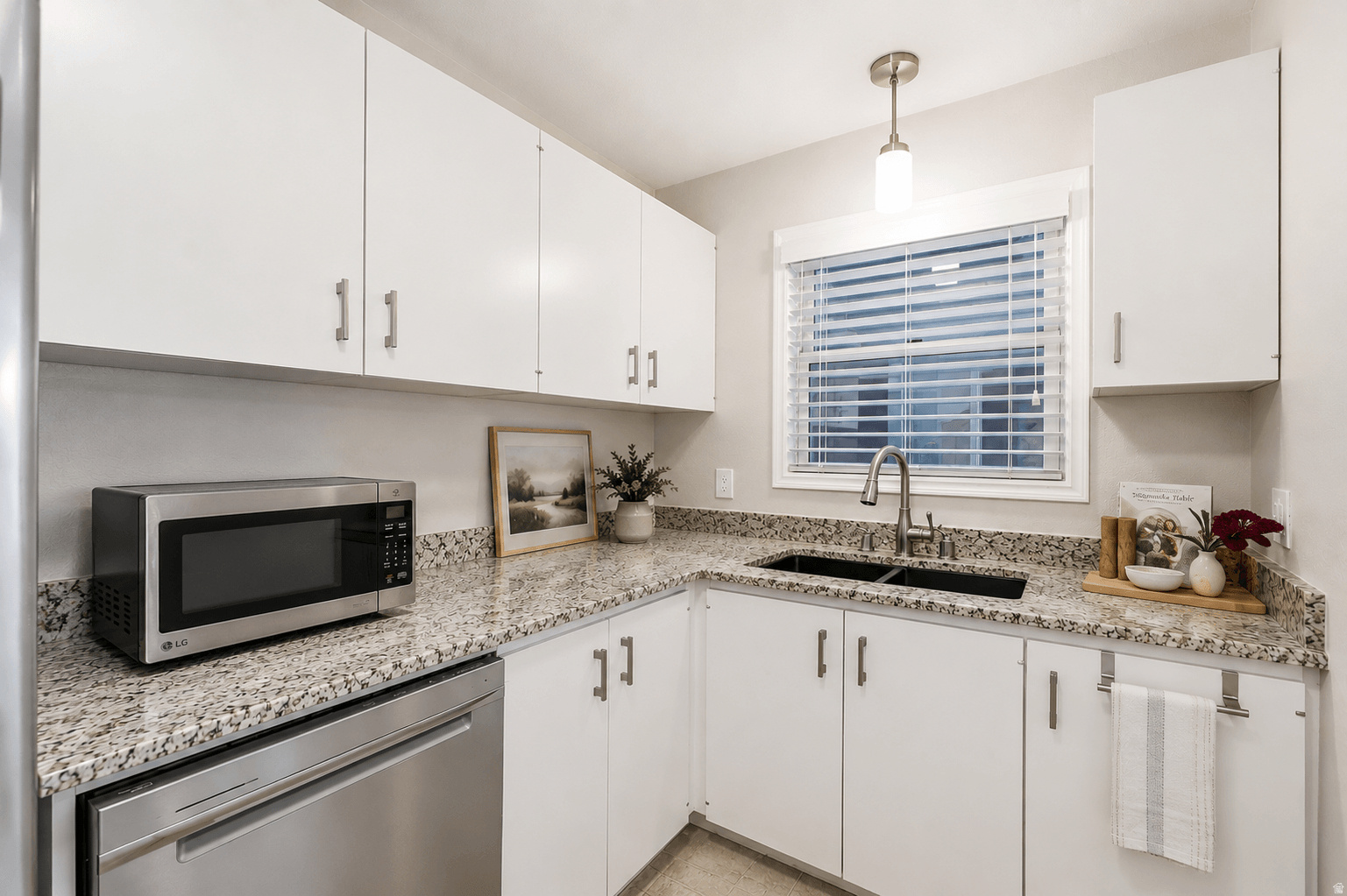 WINDRIFT CONDOMINIUM - Residential