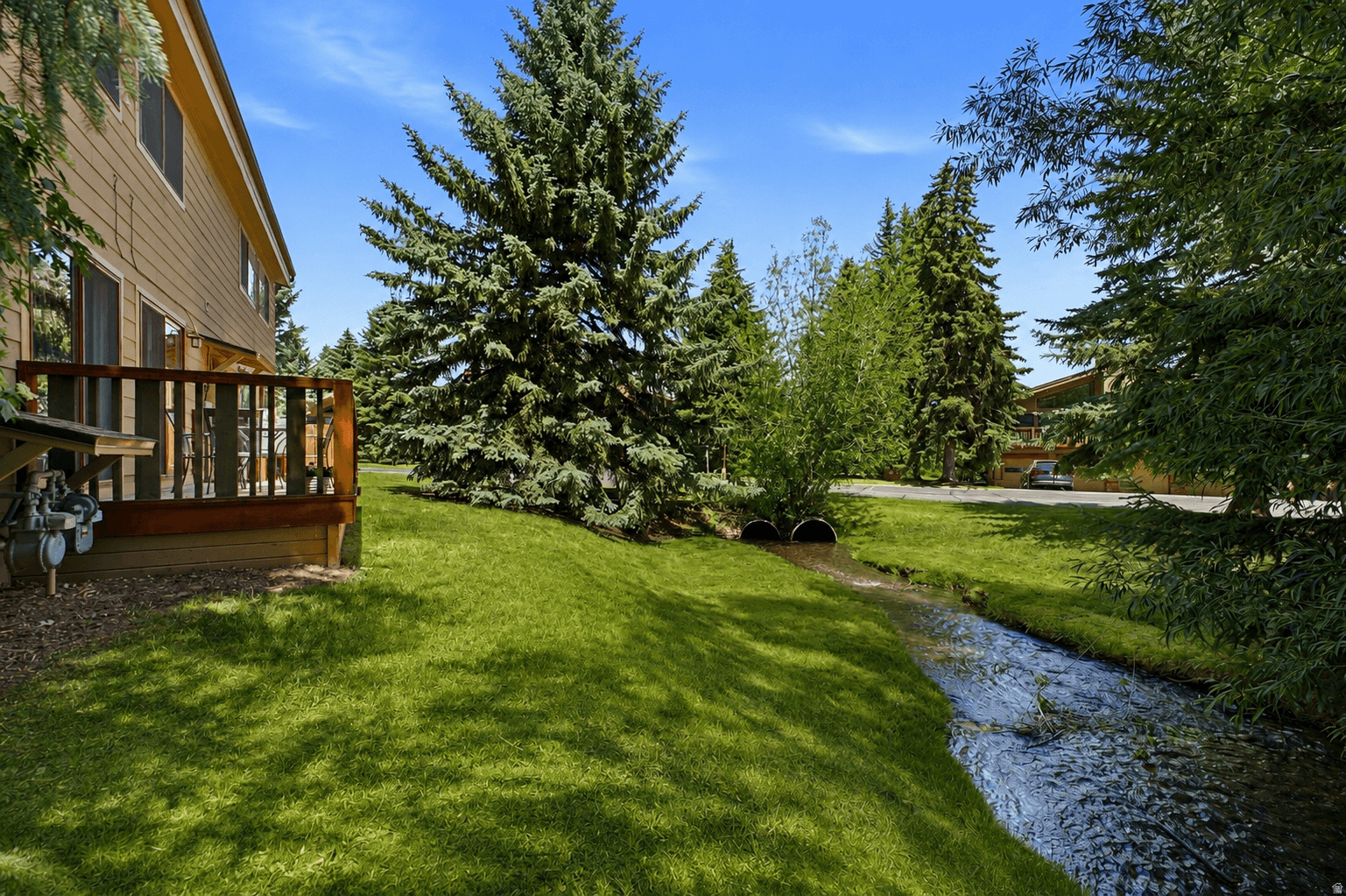 WINDRIFT CONDOMINIUM - Residential