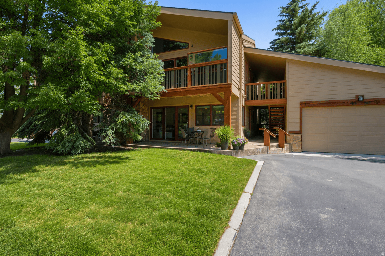 WINDRIFT CONDOMINIUM - Residential