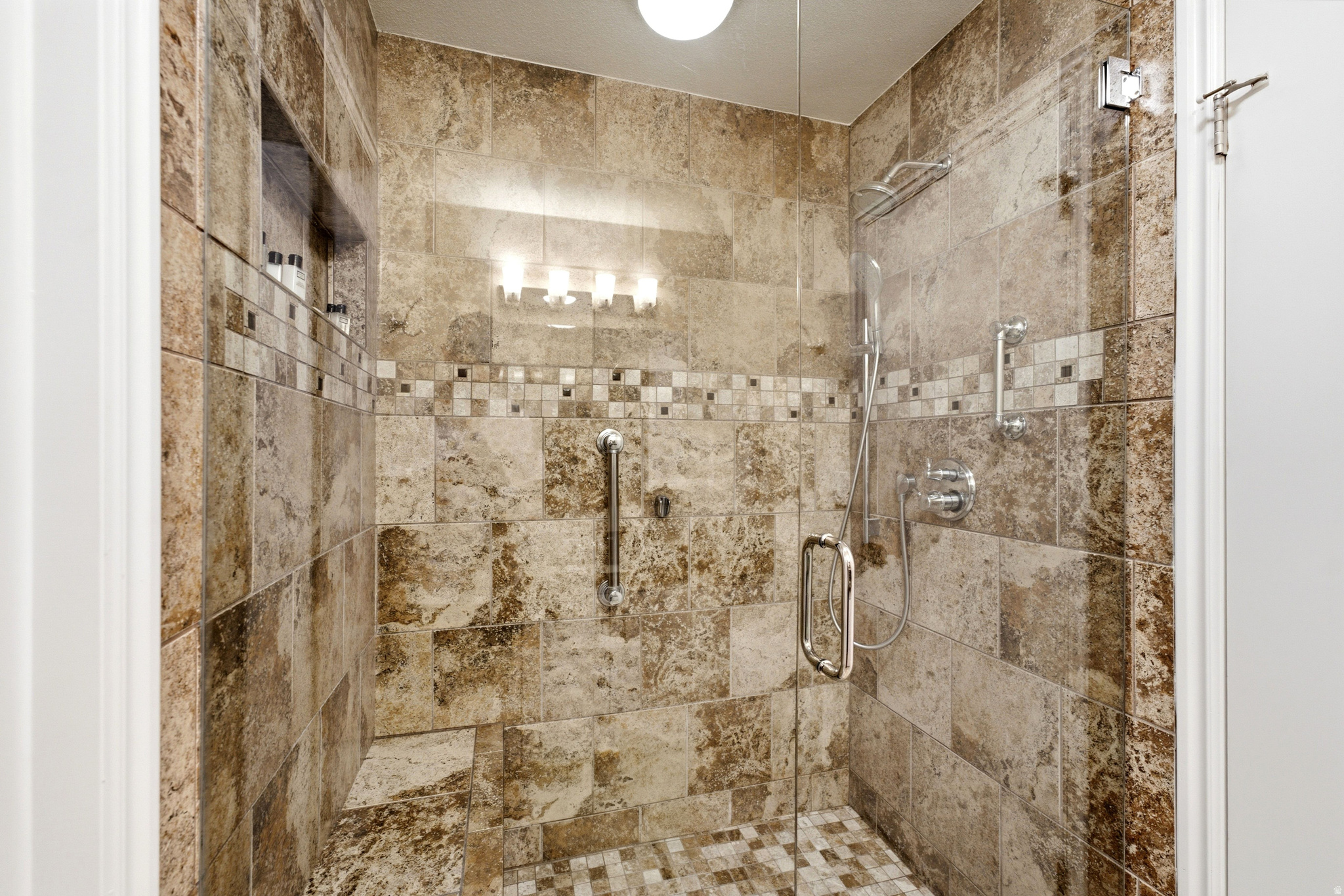 WINDRIFT CONDOMINIUM - Residential