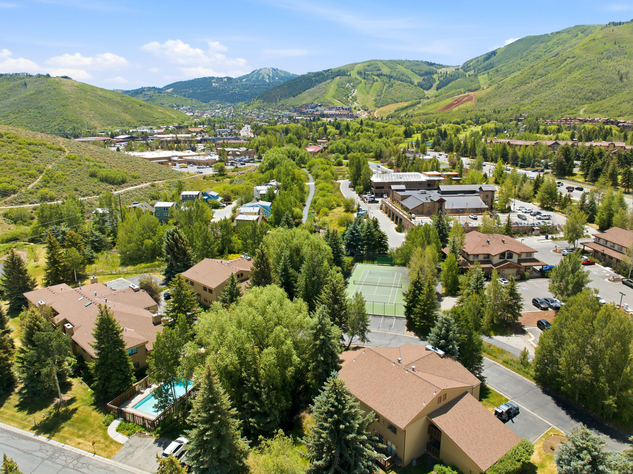 WINDRIFT CONDOMINIUM - Residential