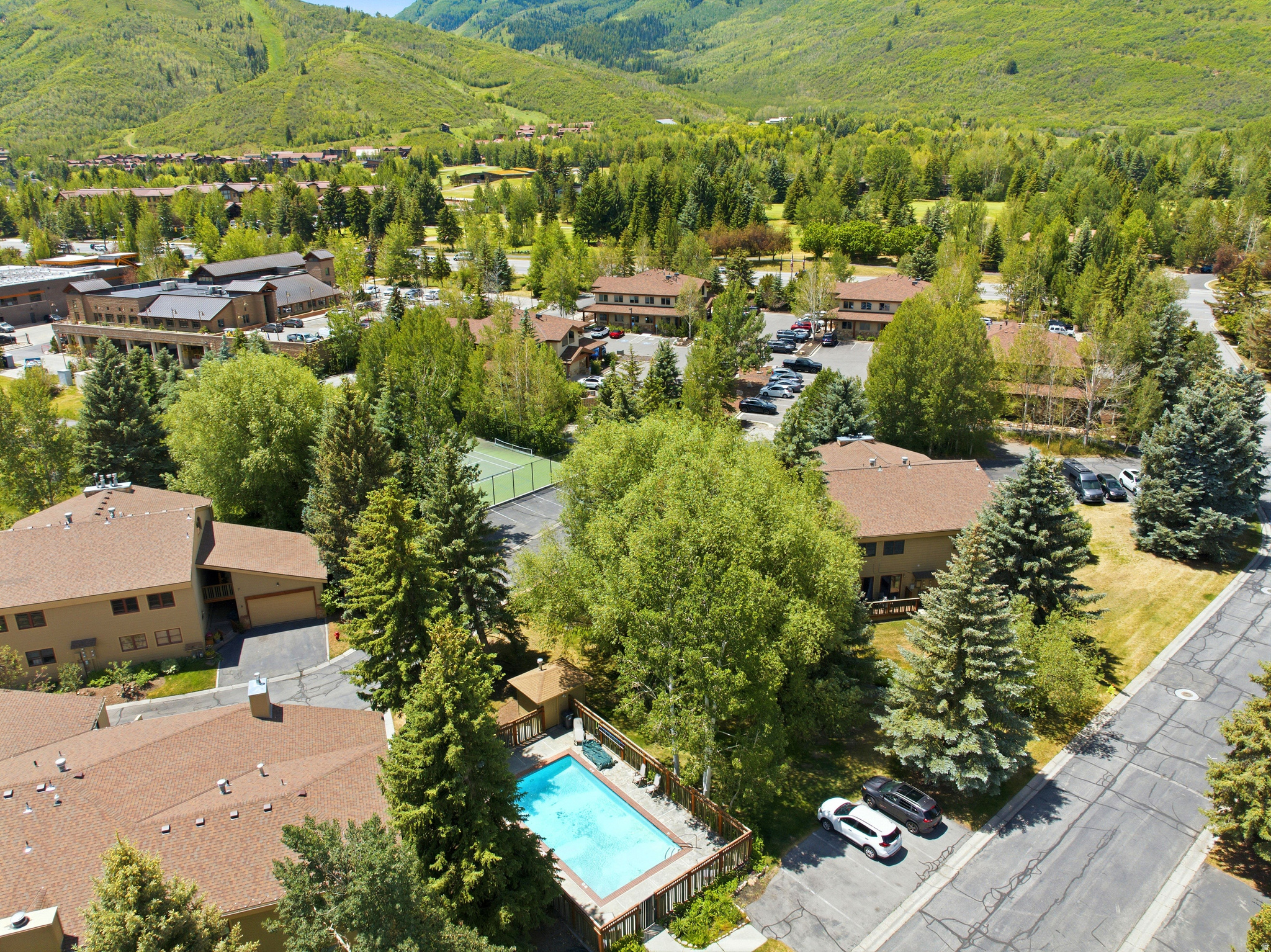 WINDRIFT CONDOMINIUM - Residential