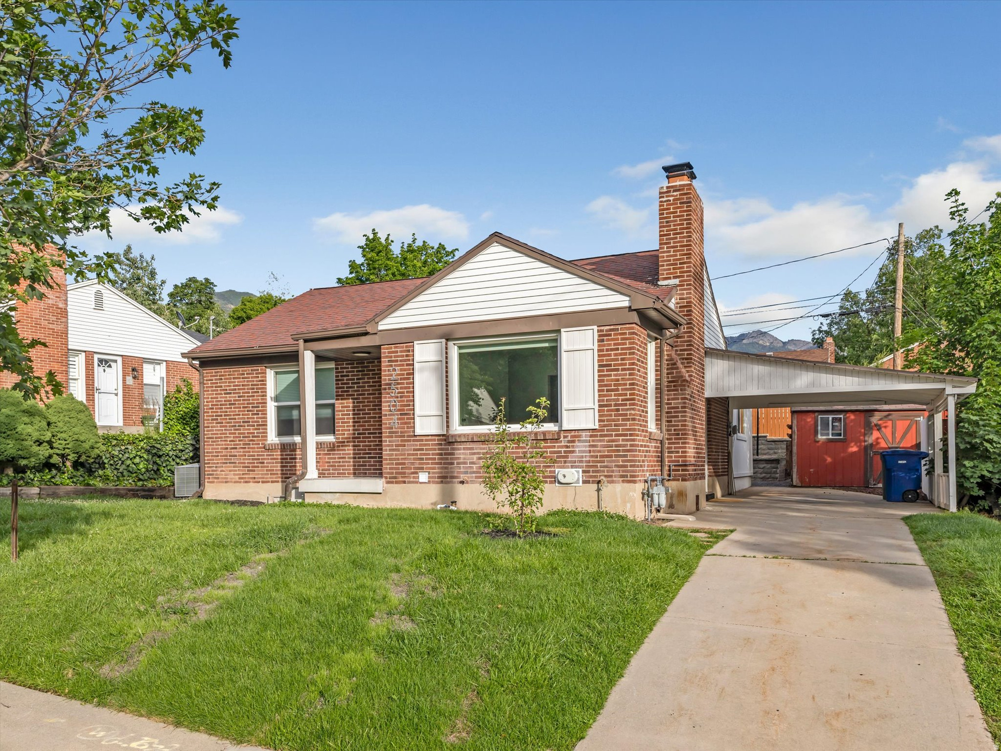 COUNTRY CLUB HEIGHTS - Residential
