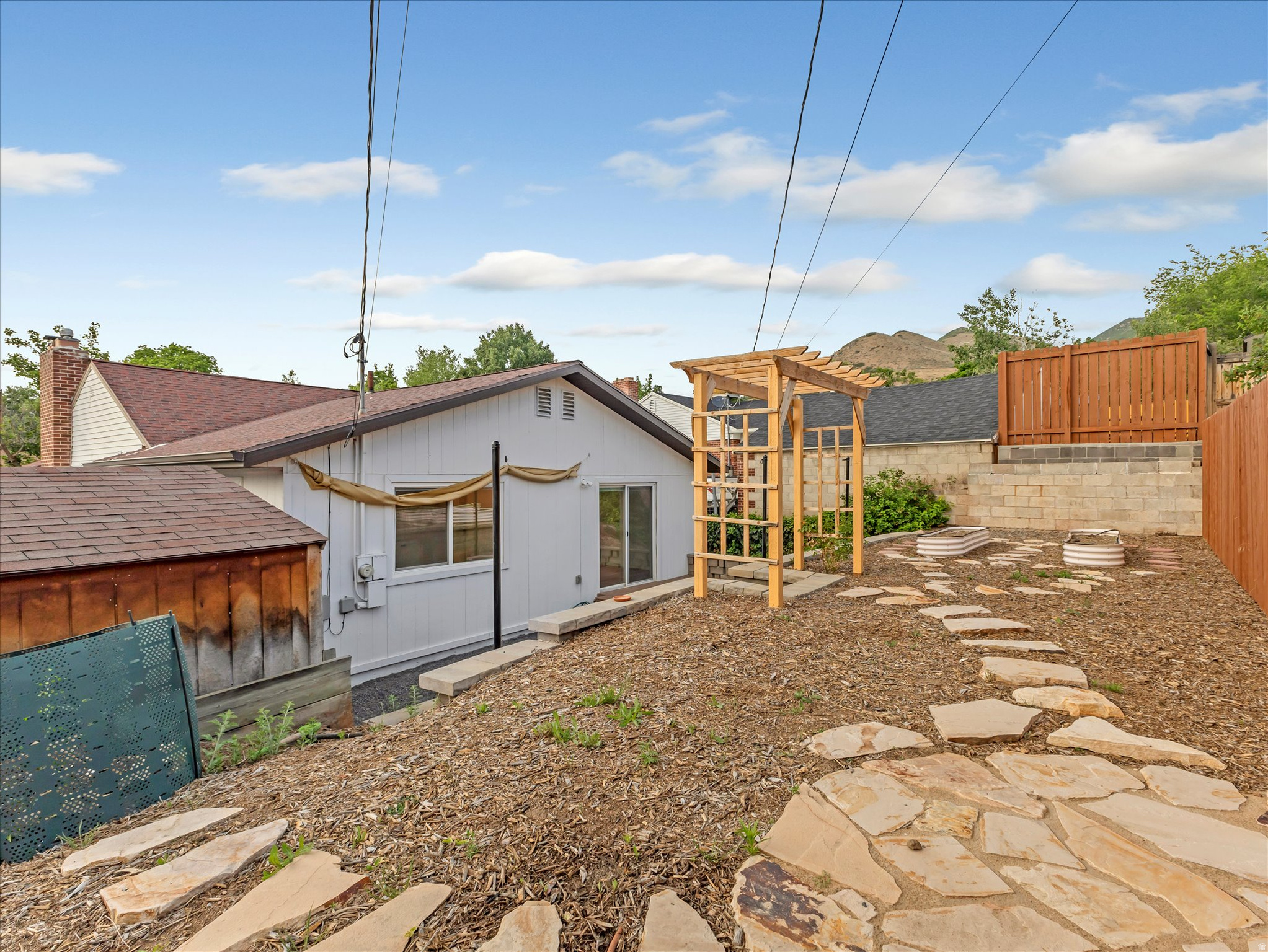 COUNTRY CLUB HEIGHTS - Residential