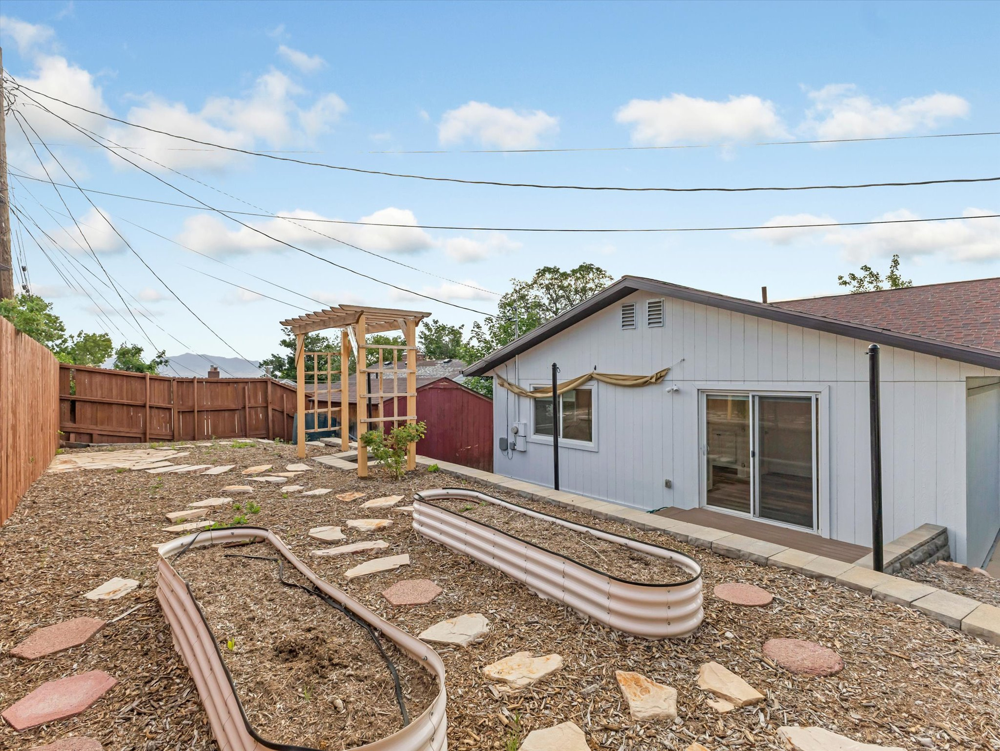 COUNTRY CLUB HEIGHTS - Residential