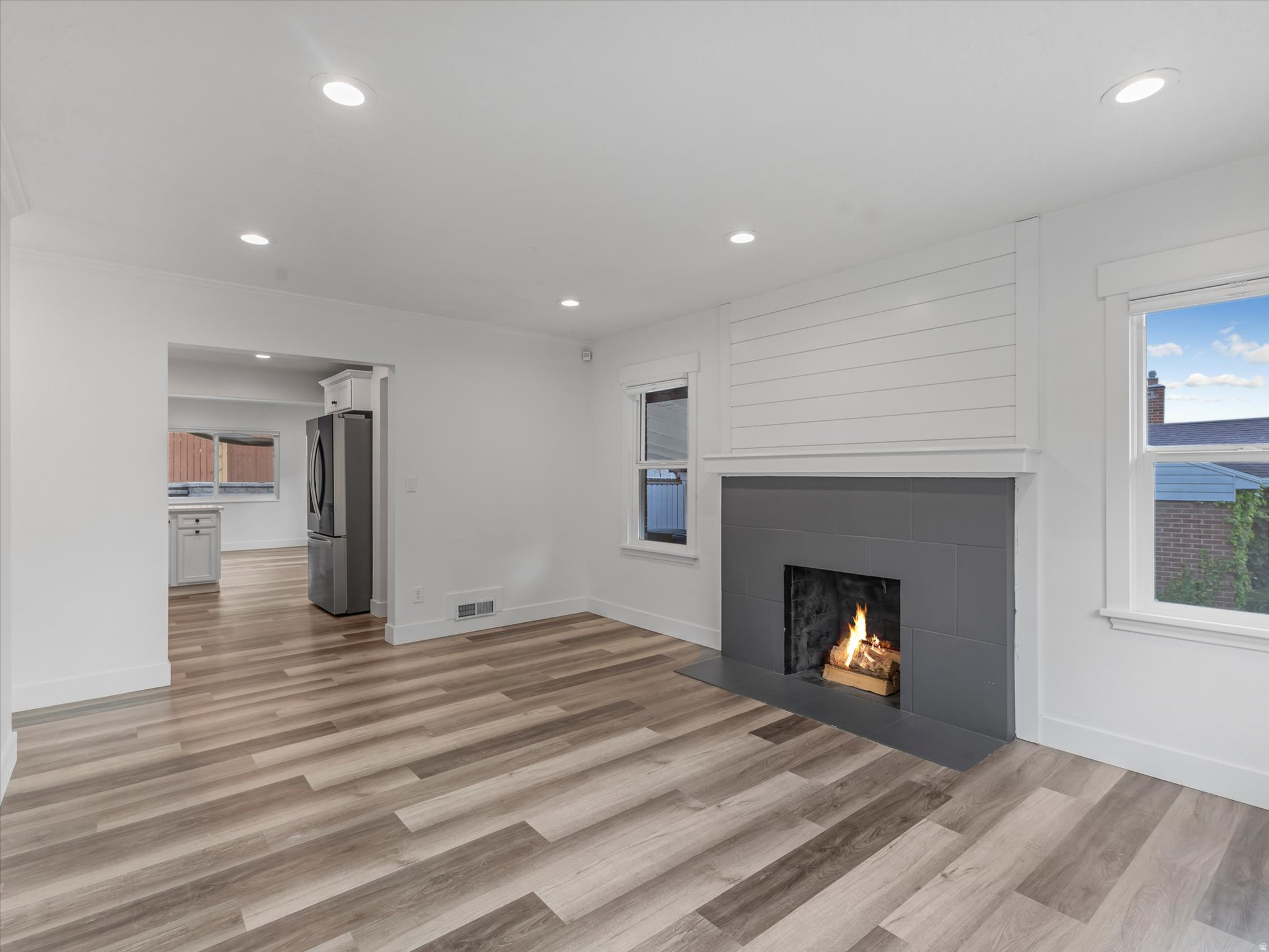 COUNTRY CLUB HEIGHTS - Residential