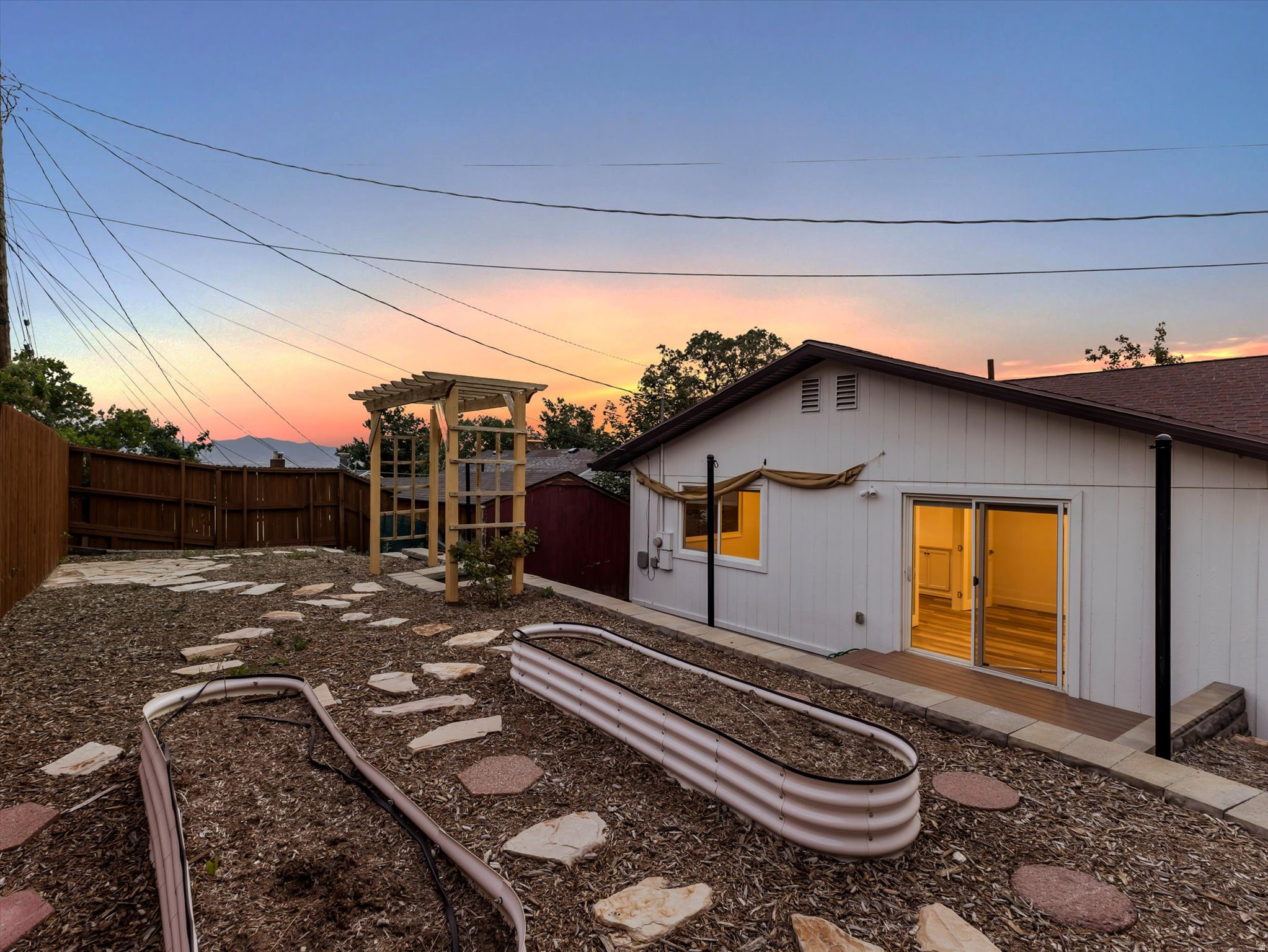 COUNTRY CLUB HEIGHTS - Residential
