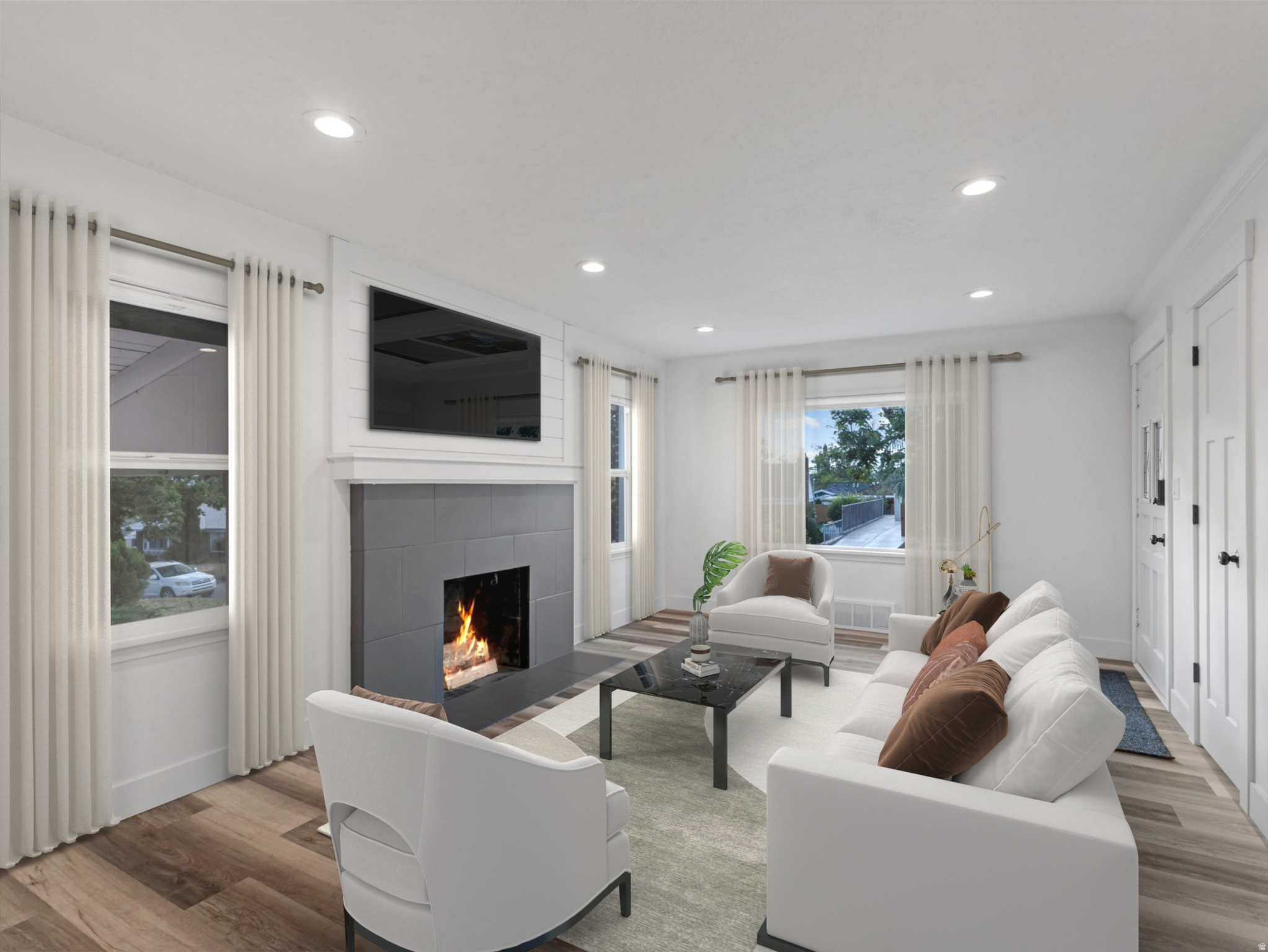 COUNTRY CLUB HEIGHTS - Residential
