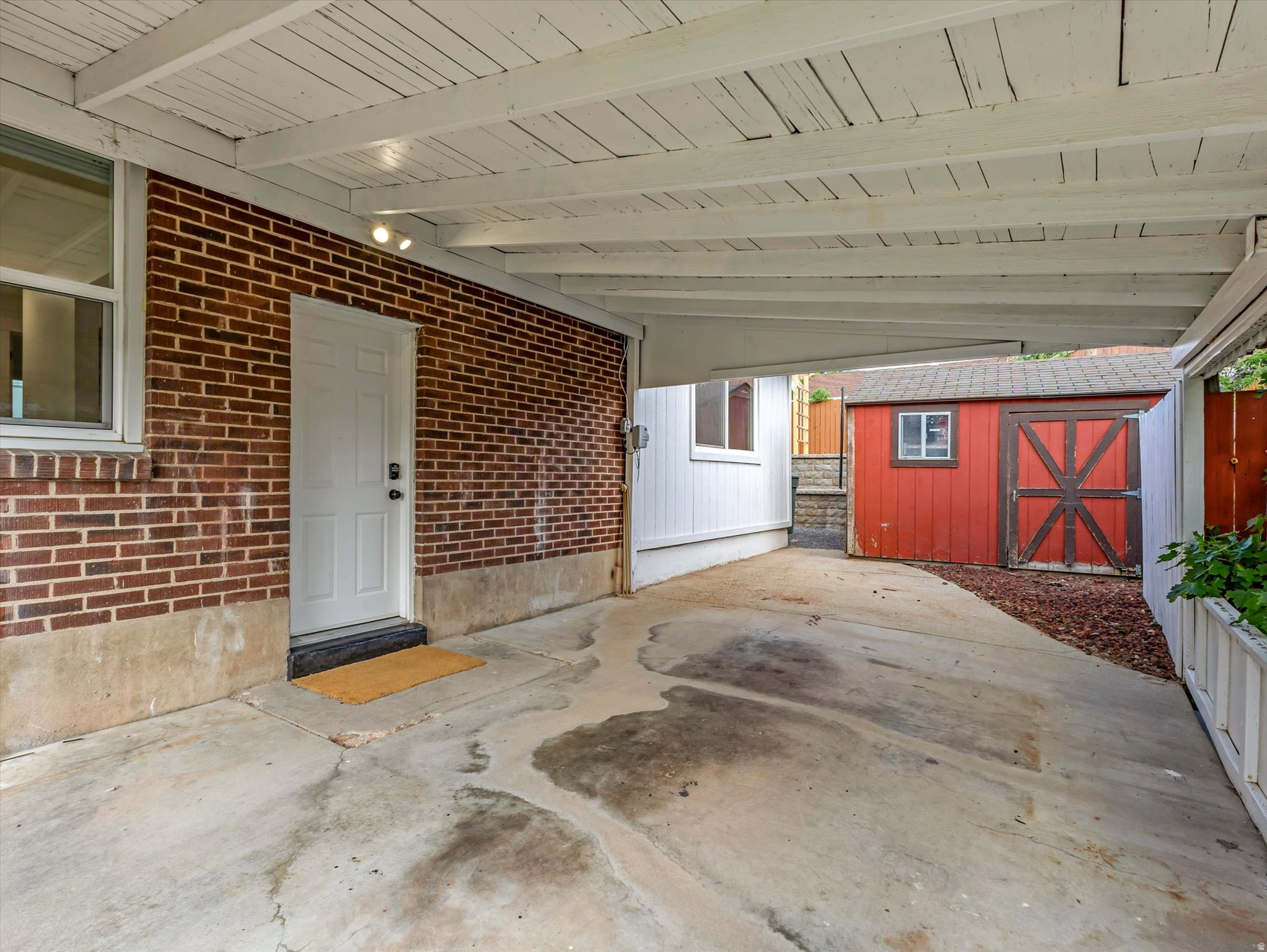 COUNTRY CLUB HEIGHTS - Residential