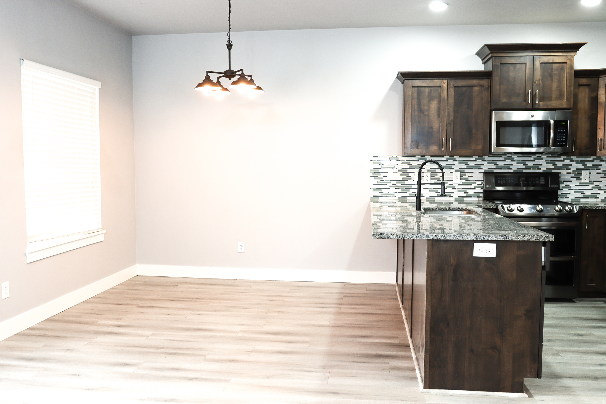 RIVERBEND - Residential