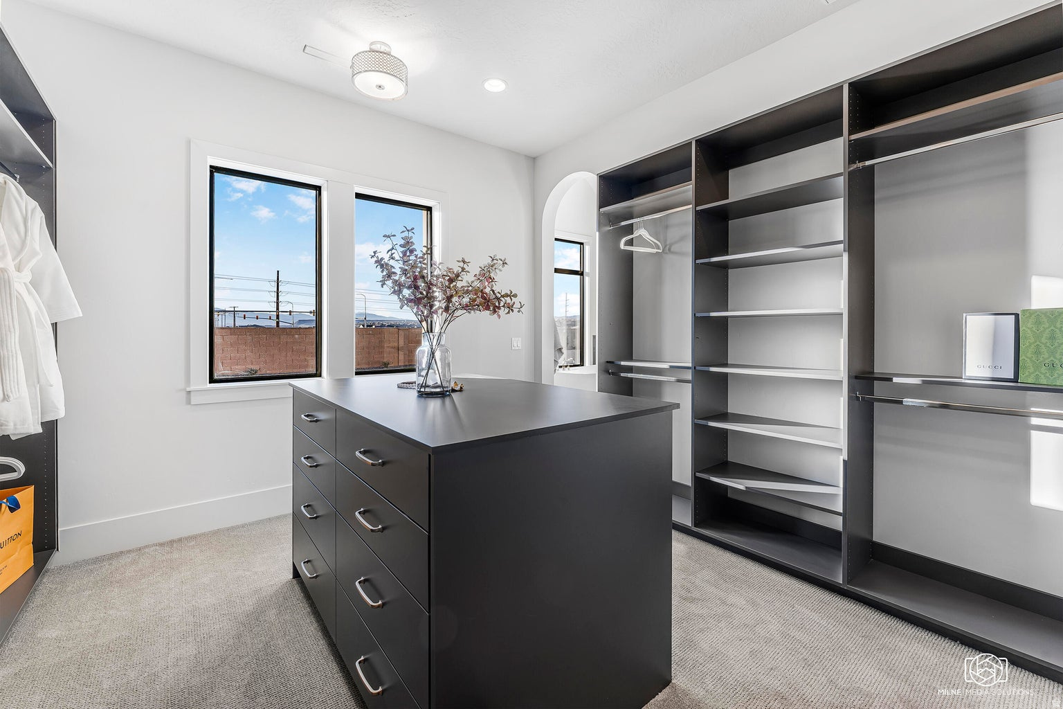 SUMMIT VIEW - Residential