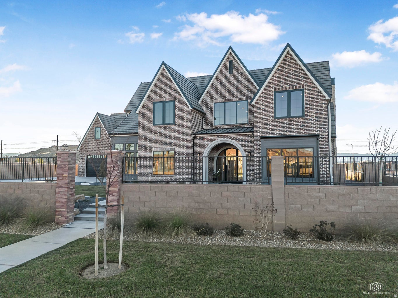 Discover unparalleled luxury in this brand new, custom-built home. Featuring 5 bedrooms and 5.5 bathrooms, this residence is designed with exquisite attention to detail and high-end finishes throughout. Enjoy the tranquility of a beautifully landscaped yard and relax by the pristine pool, all while taking in breathtaking views. This home offers the perfect blend of elegance and comfort, making it an exceptional choice for those seeking a premium Southern Utah living experience. What's more, a premier lifestyle and retail center is coming soon just minutes from the Summit View Community, bringing top-tier dining, shopping, and energy to the area that will enhance both lifestyle and long-term value. Don't miss the opportunity to make this stunning property your own!