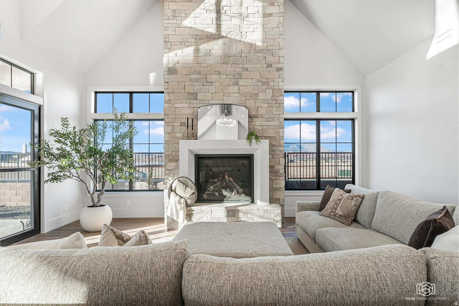 SUMMIT VIEW - Residential