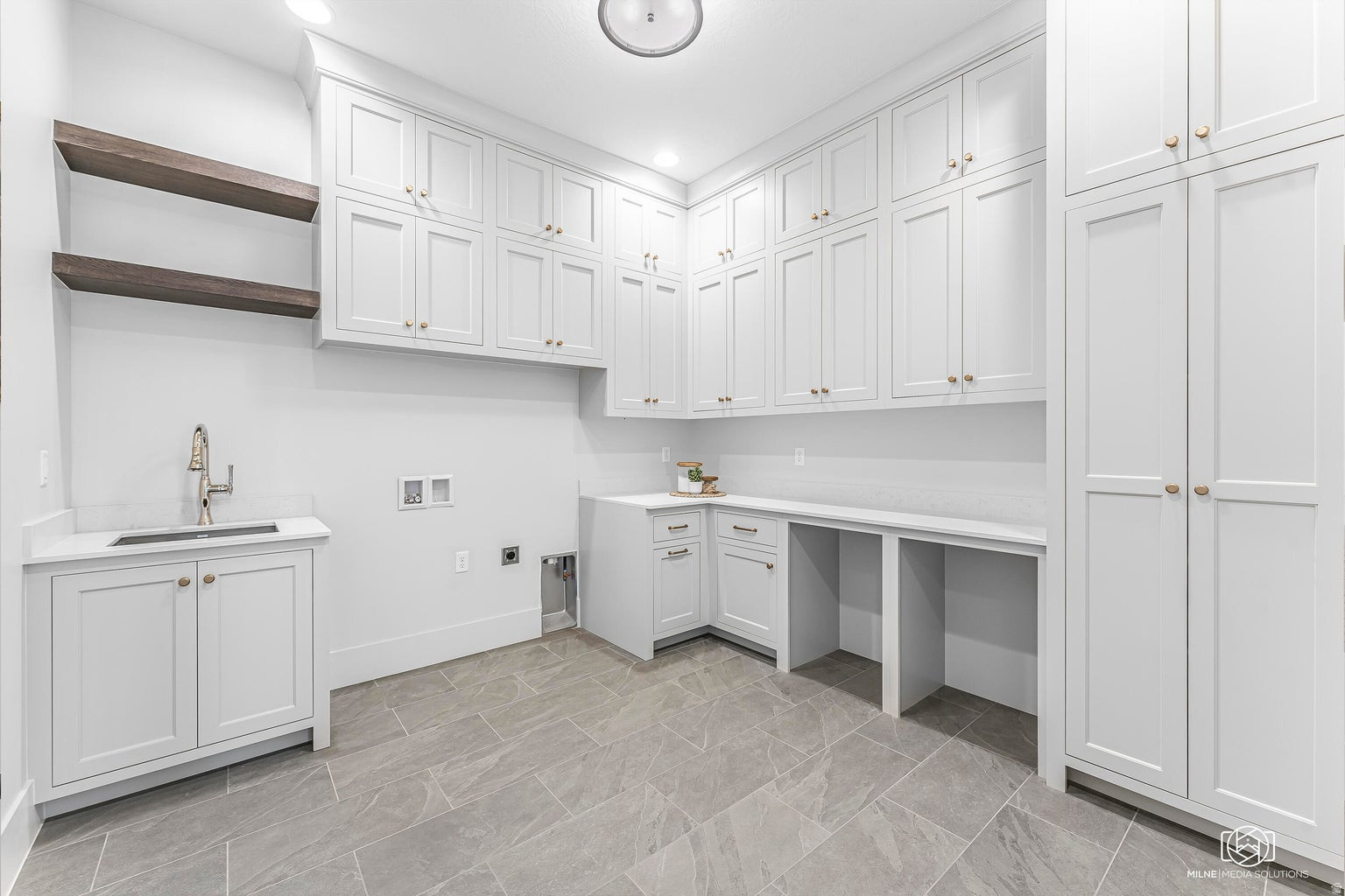 SUMMIT VIEW - Residential