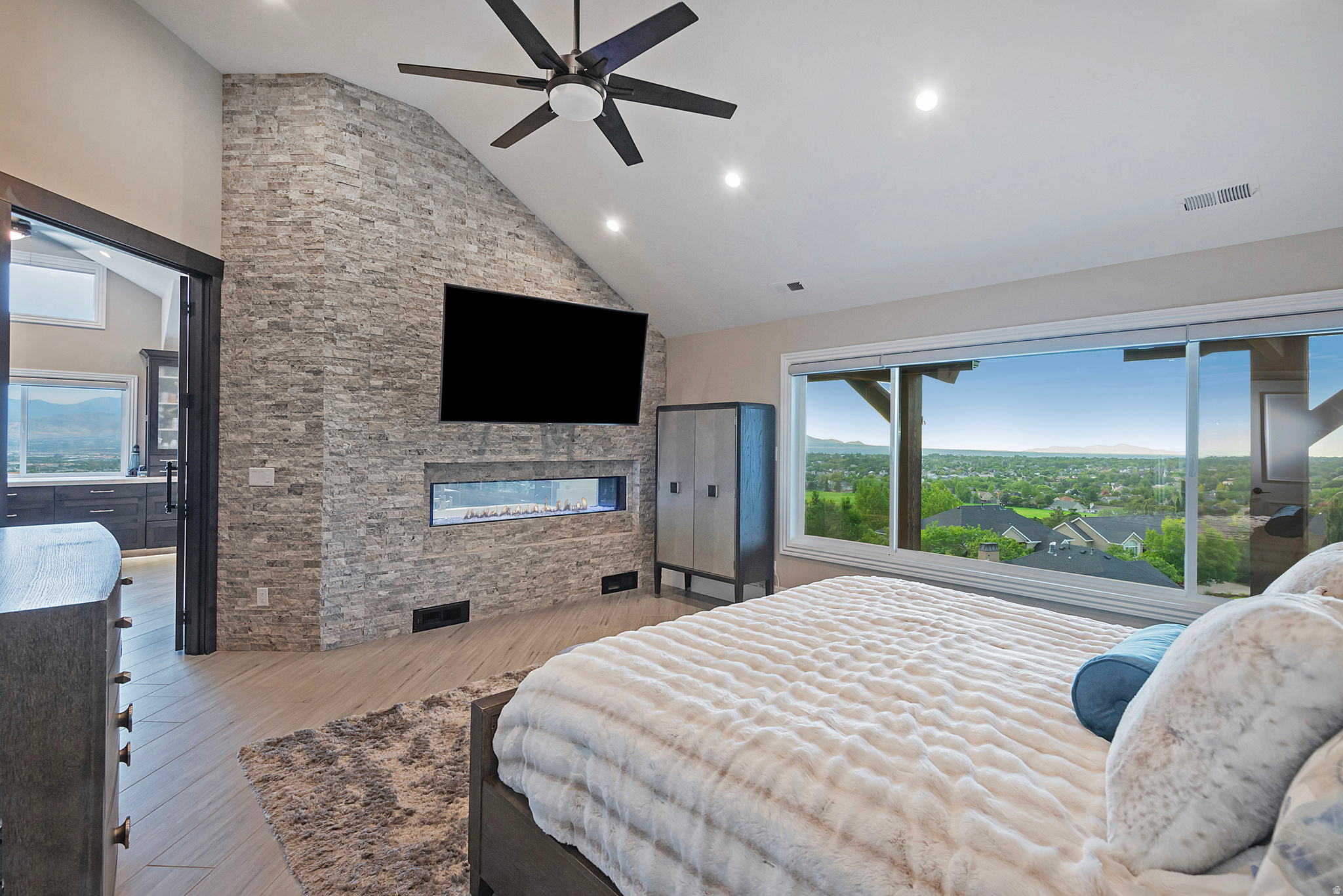 THE COVE AT BEAR CAN - Residential
