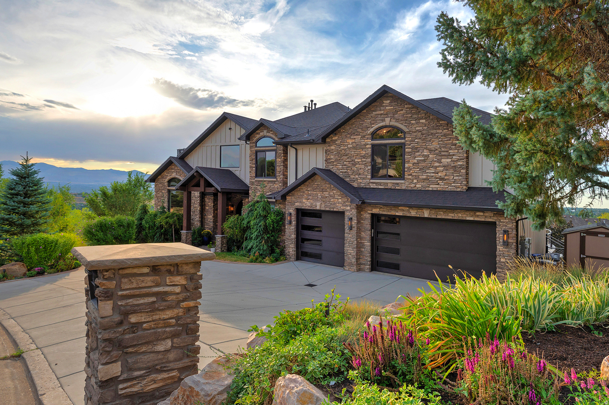THE COVE AT BEAR CAN - Residential