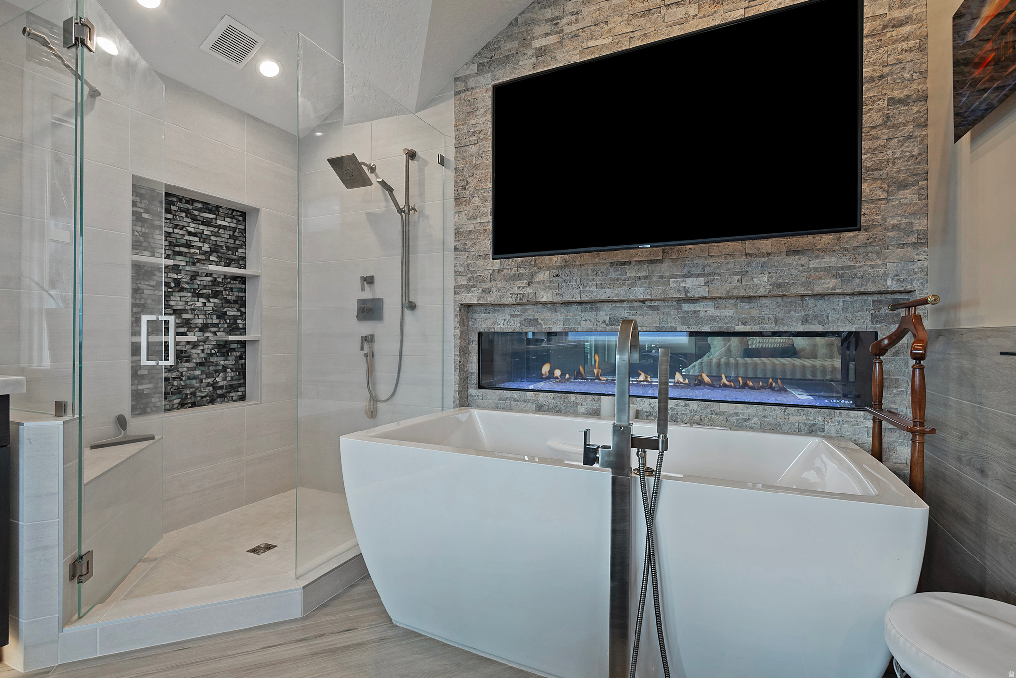 THE COVE AT BEAR CAN - Residential