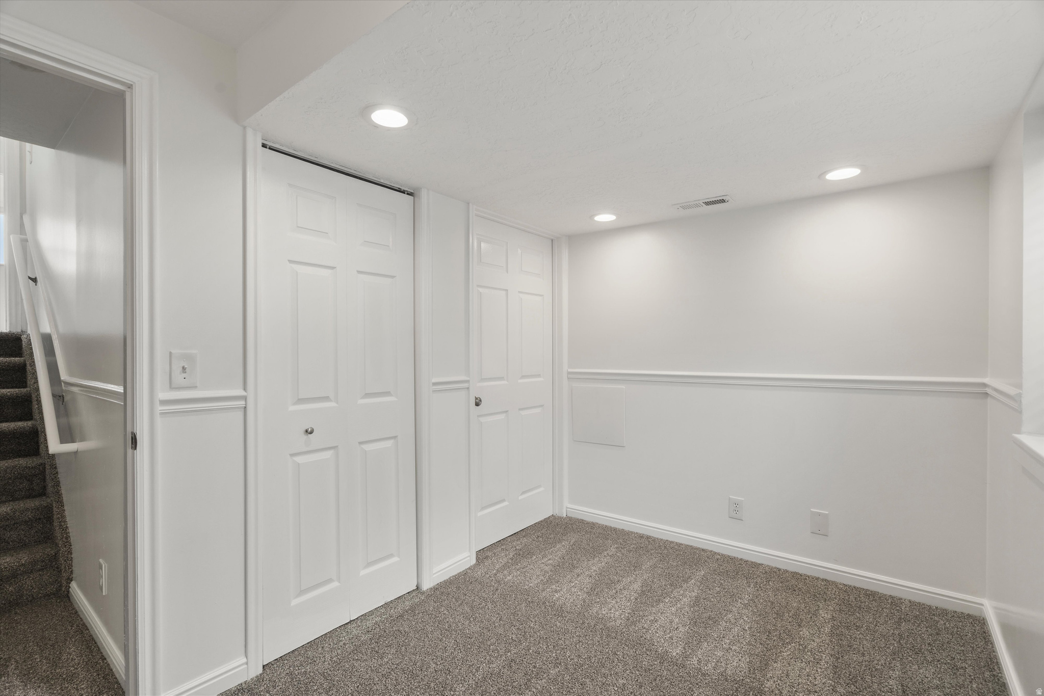 SUNNYSIDE MANOR - Residential