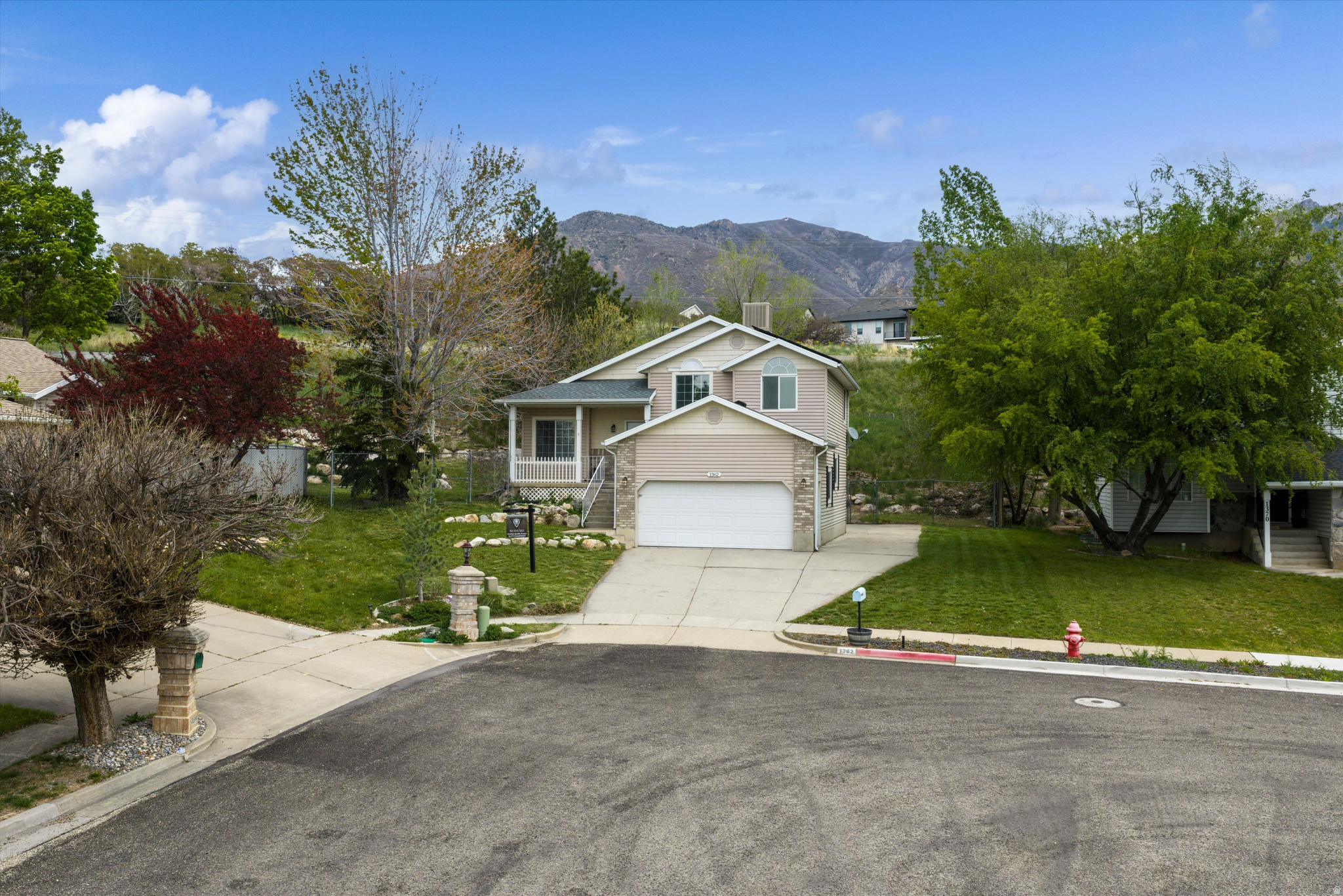SUNNYSIDE MANOR - Residential