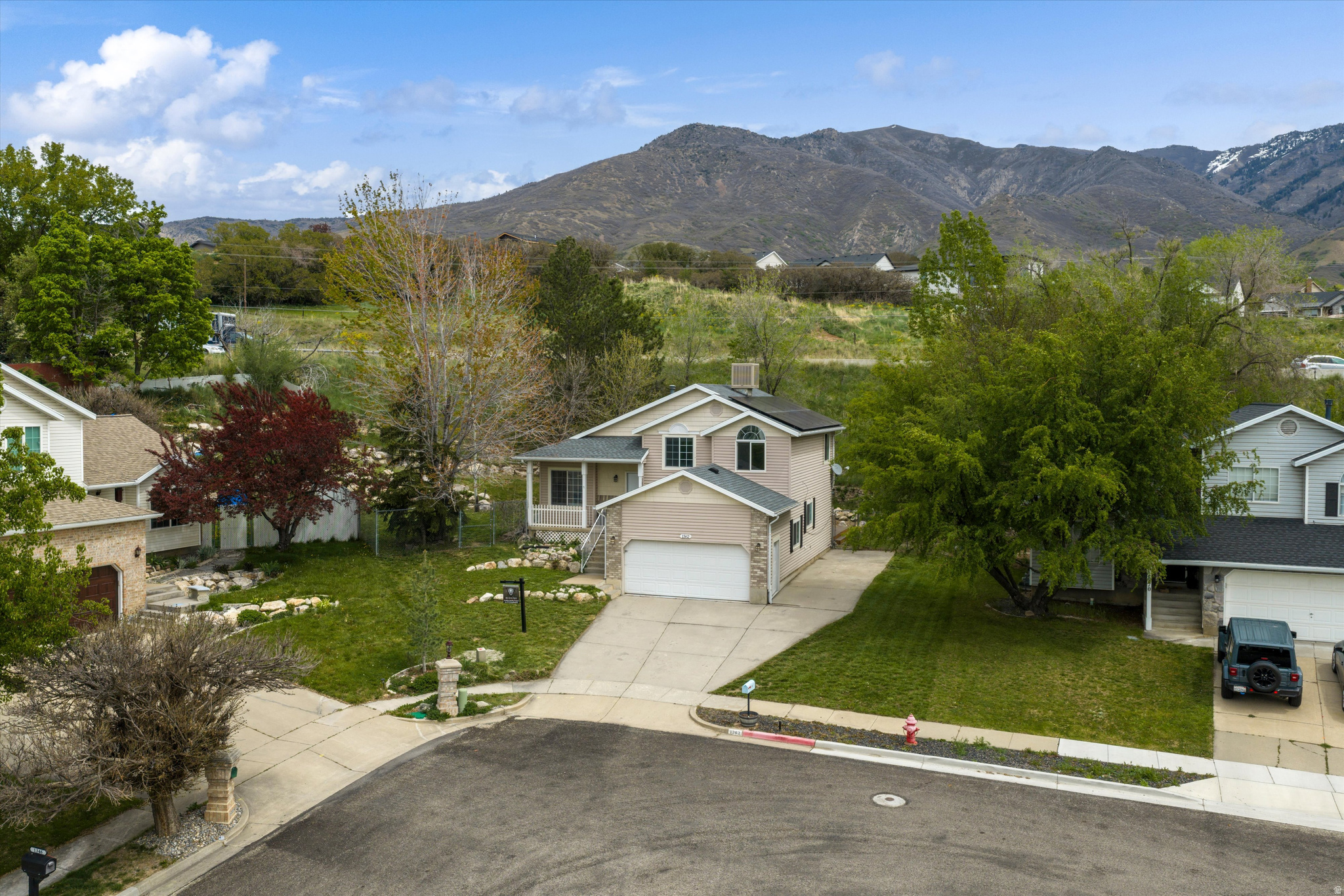 SUNNYSIDE MANOR - Residential
