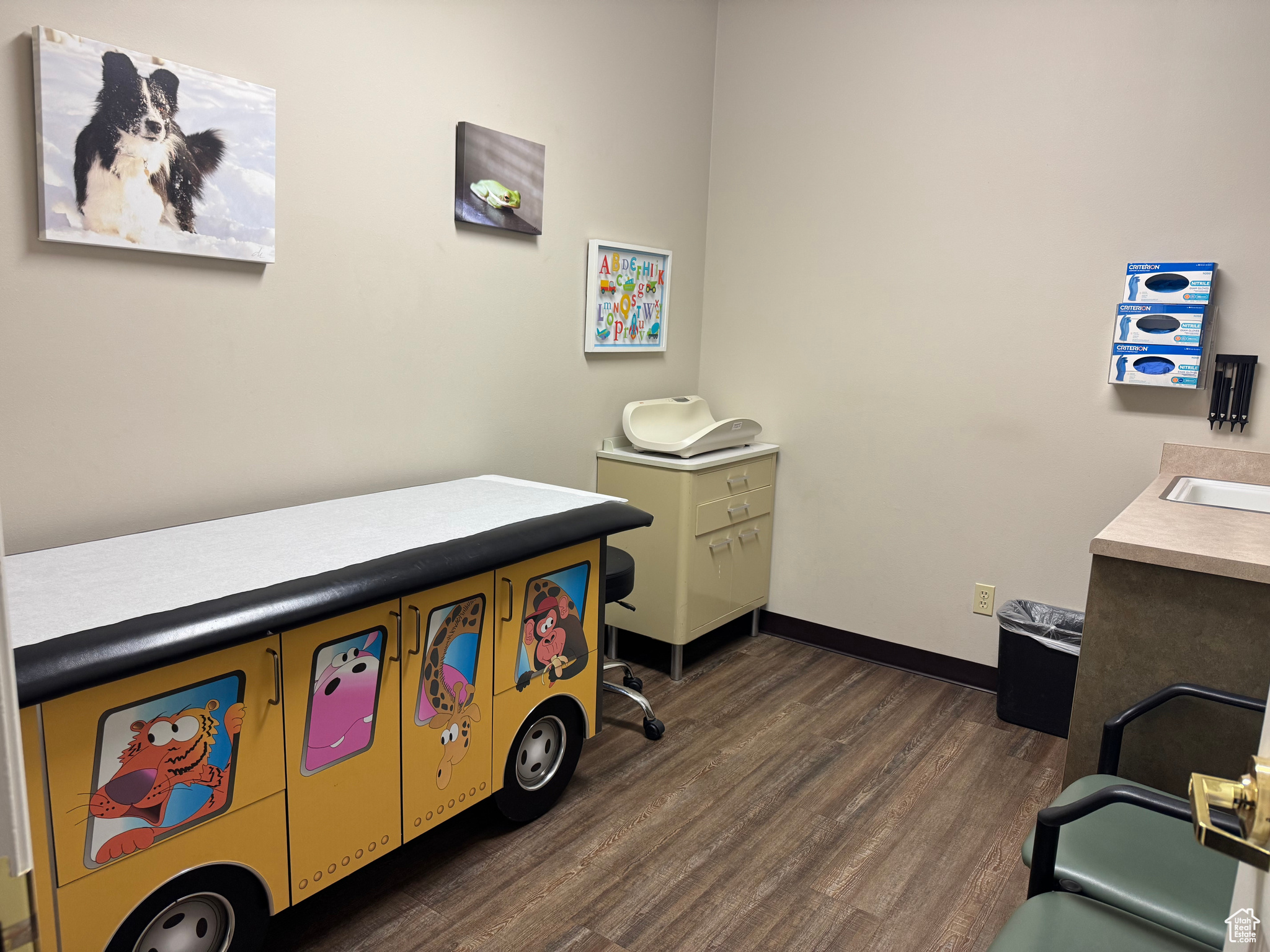 MT VW MEDICAL PLAZA - Commercial Sale