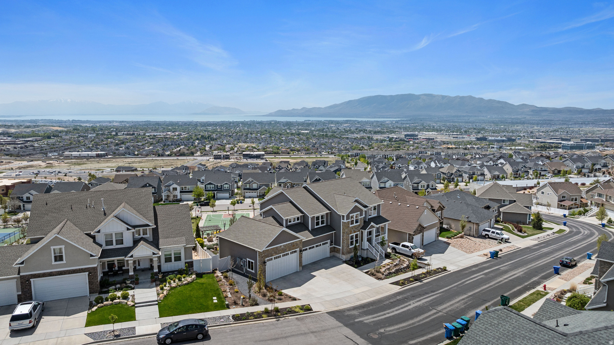 CANYON HILLS - Residential
