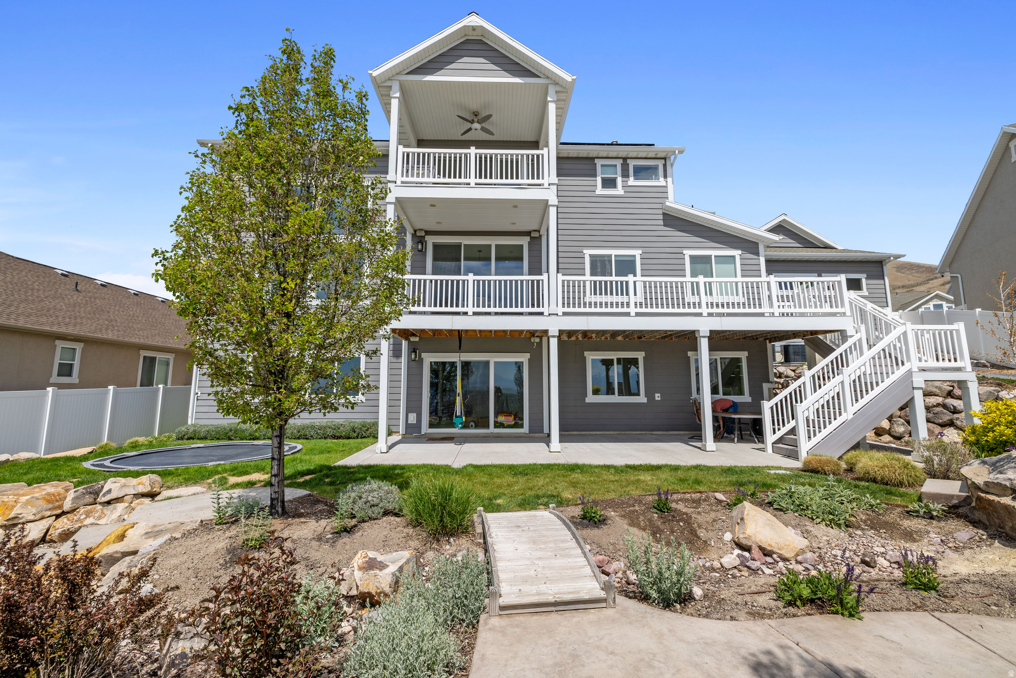 CANYON HILLS - Residential