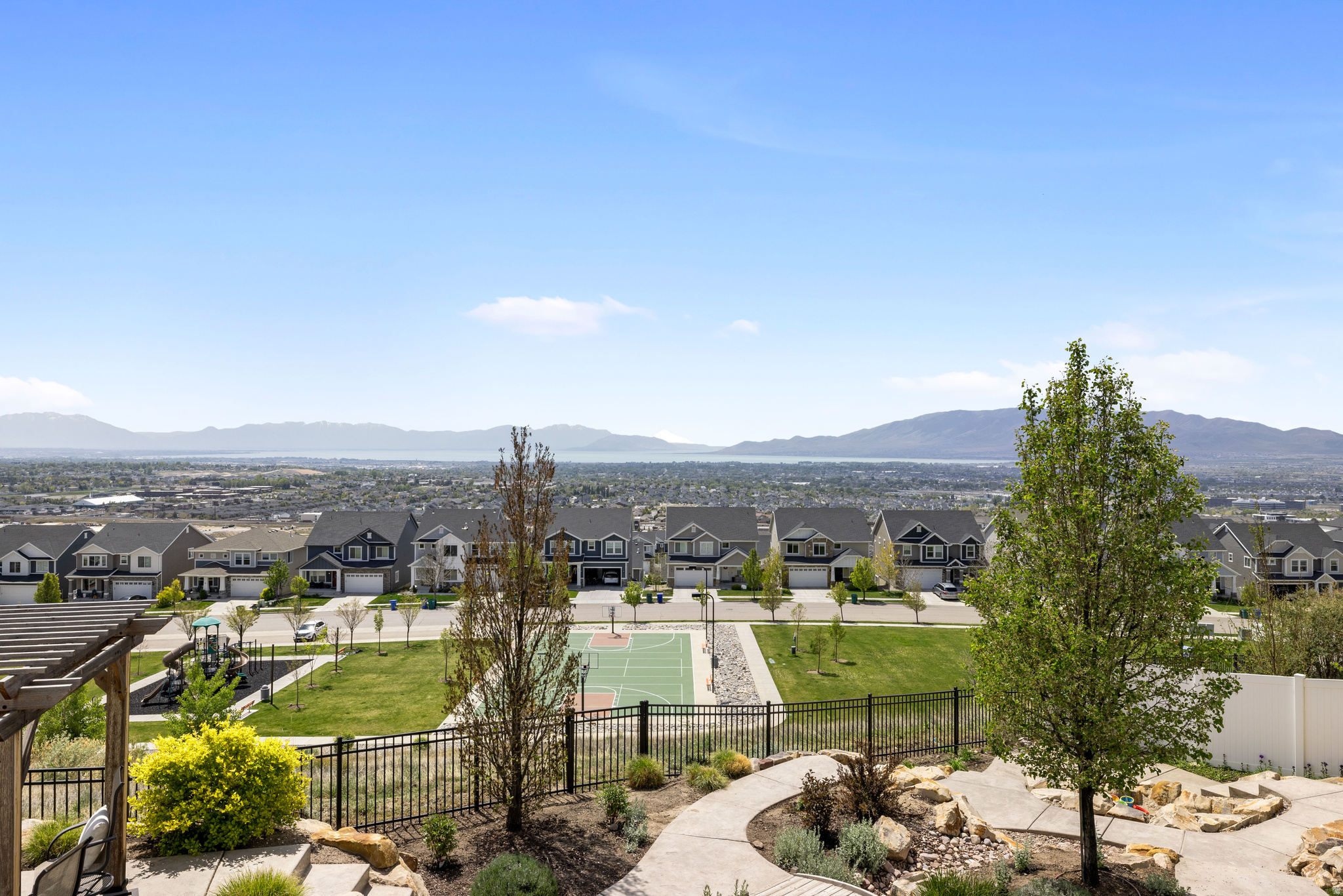 CANYON HILLS - Residential