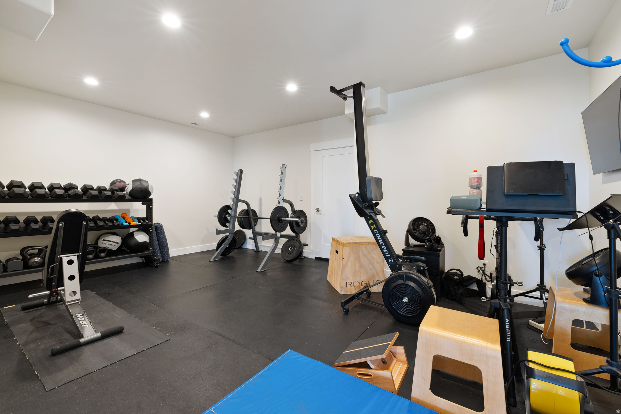 CANYON HILLS - Residential