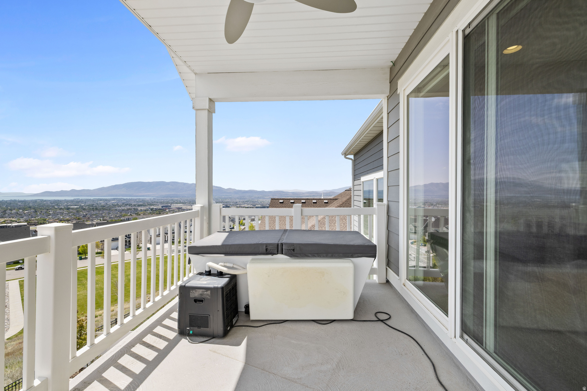 CANYON HILLS - Residential