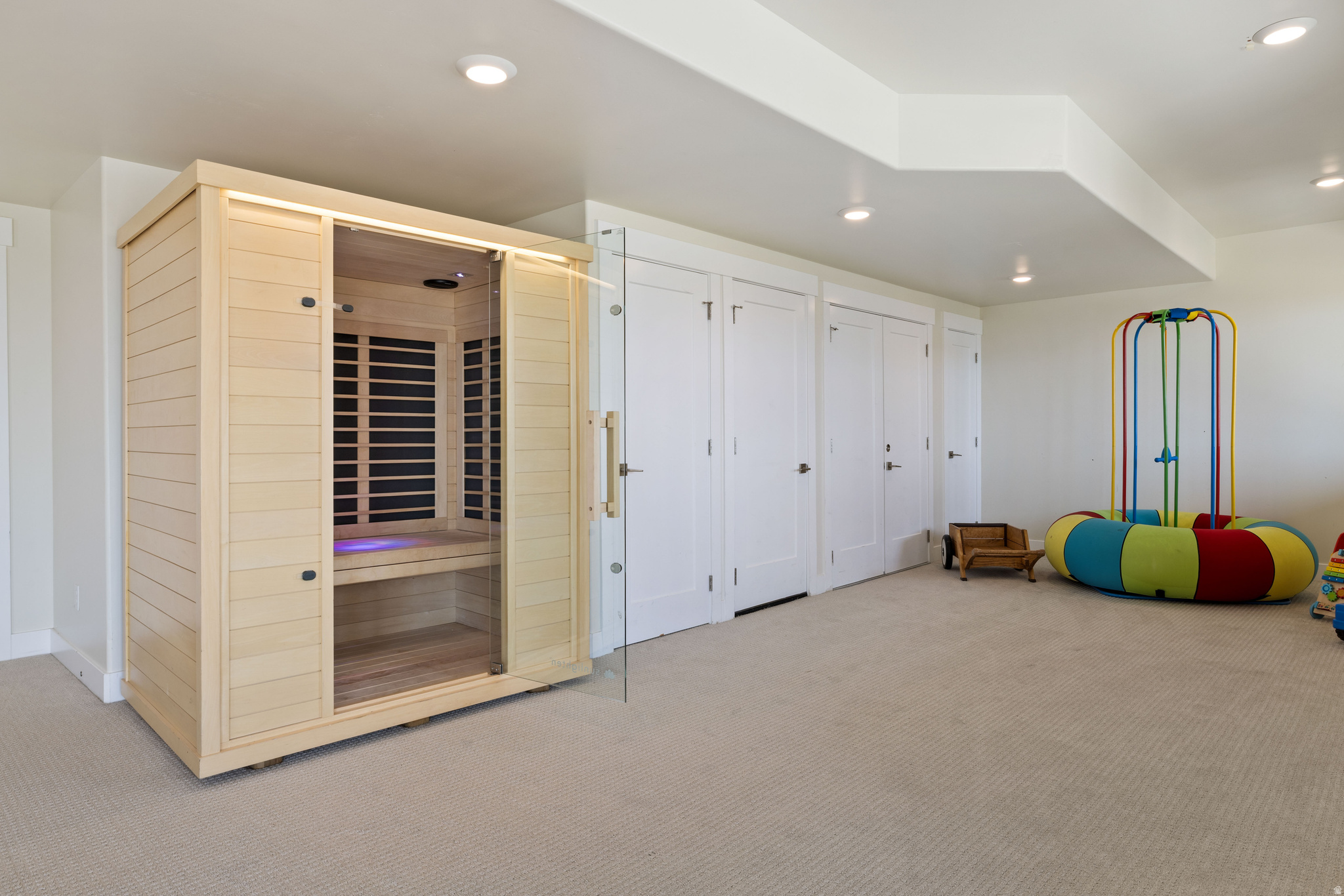 CANYON HILLS - Residential