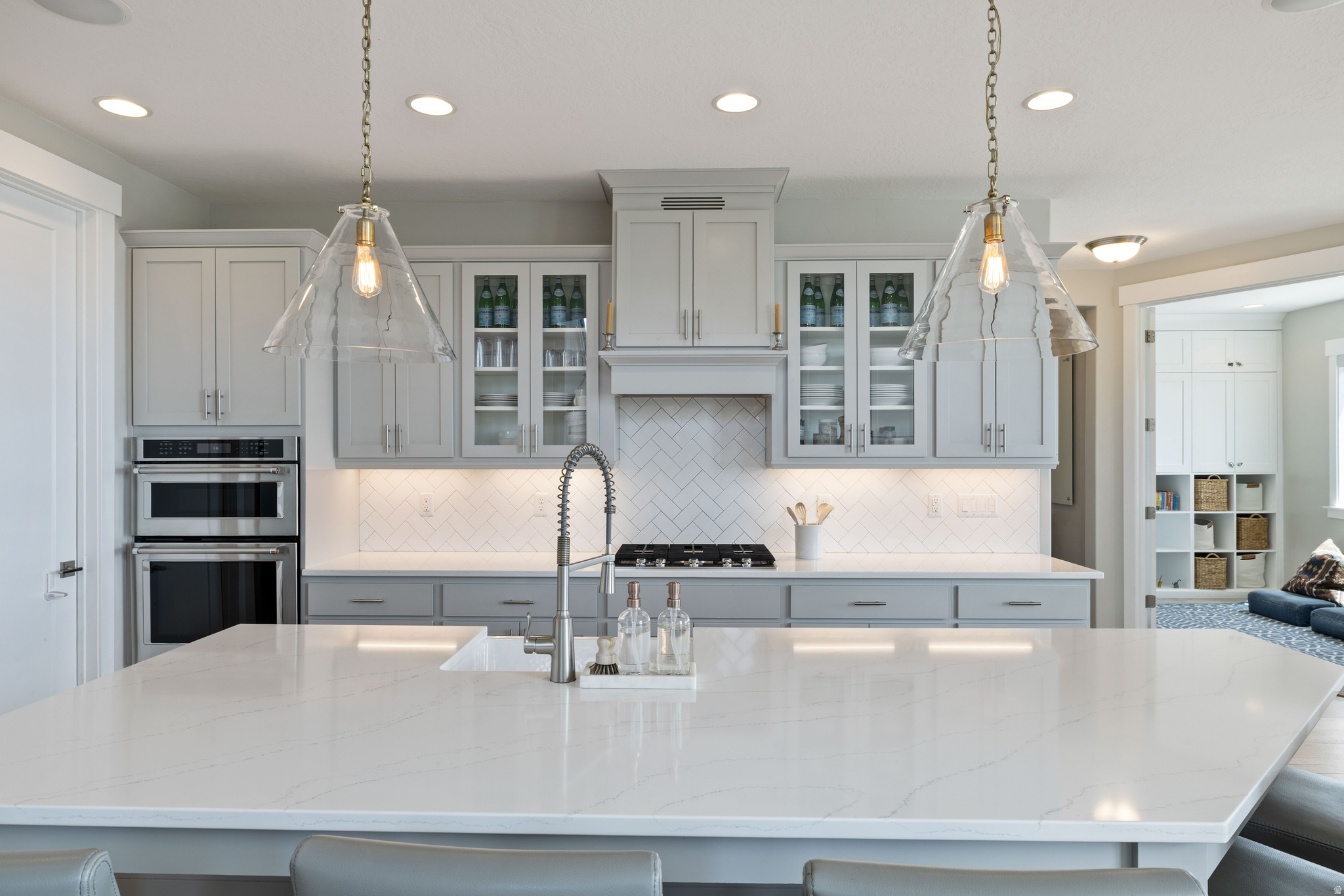 CANYON HILLS - Residential