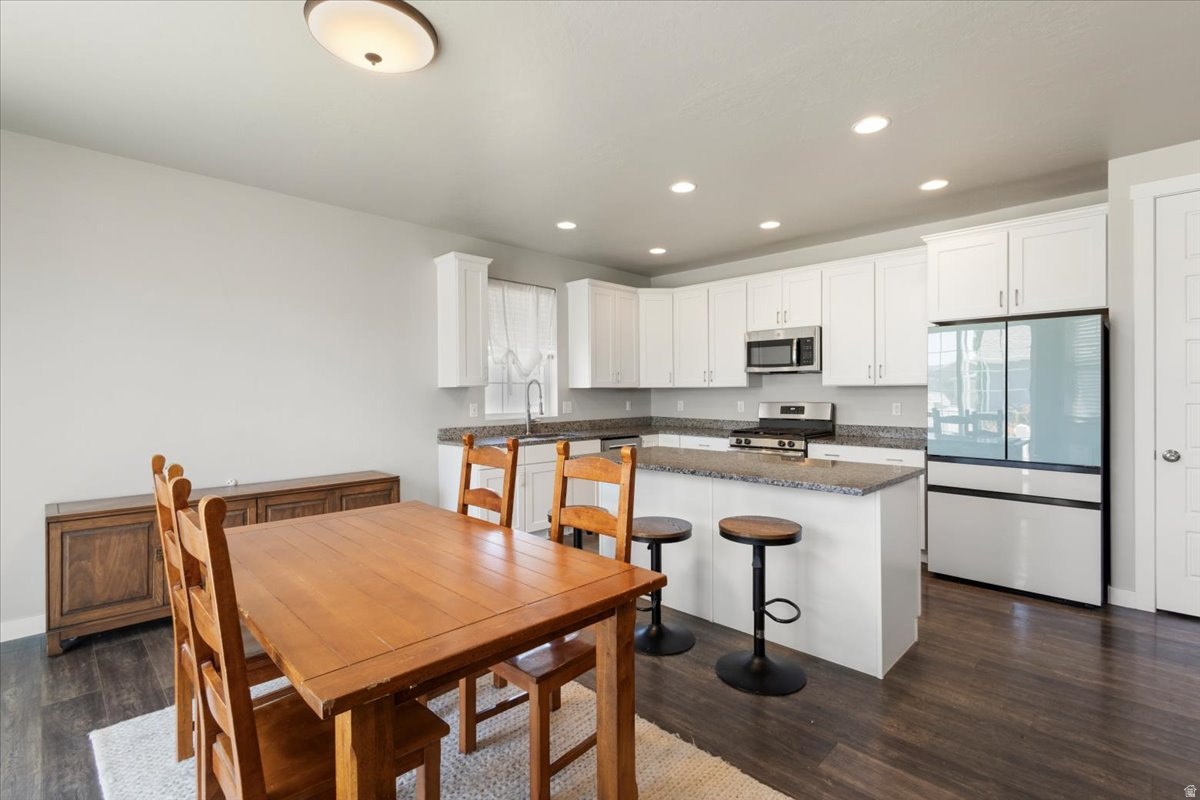 STANSBURY PLACE - Residential
