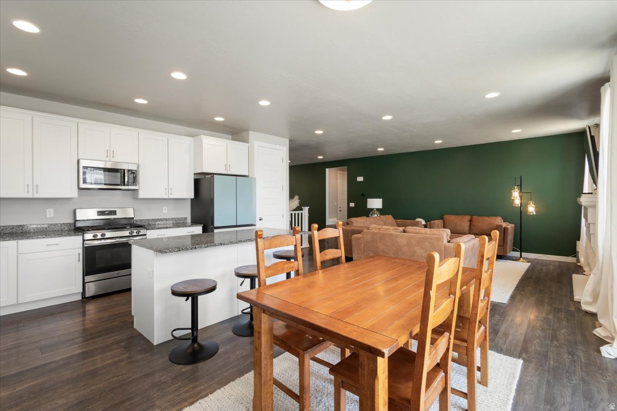 STANSBURY PLACE - Residential