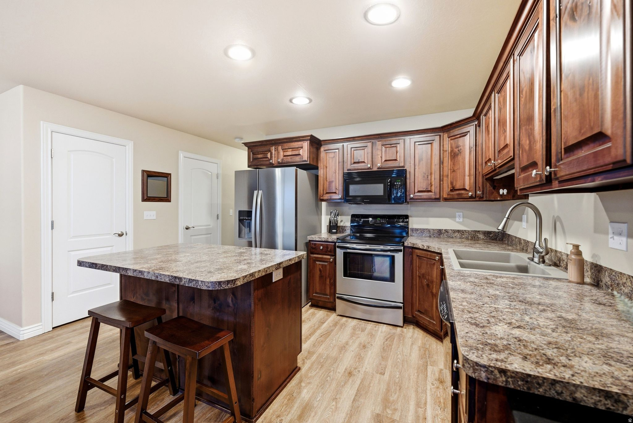 GREYHAWK TOWNHOMES - Residential