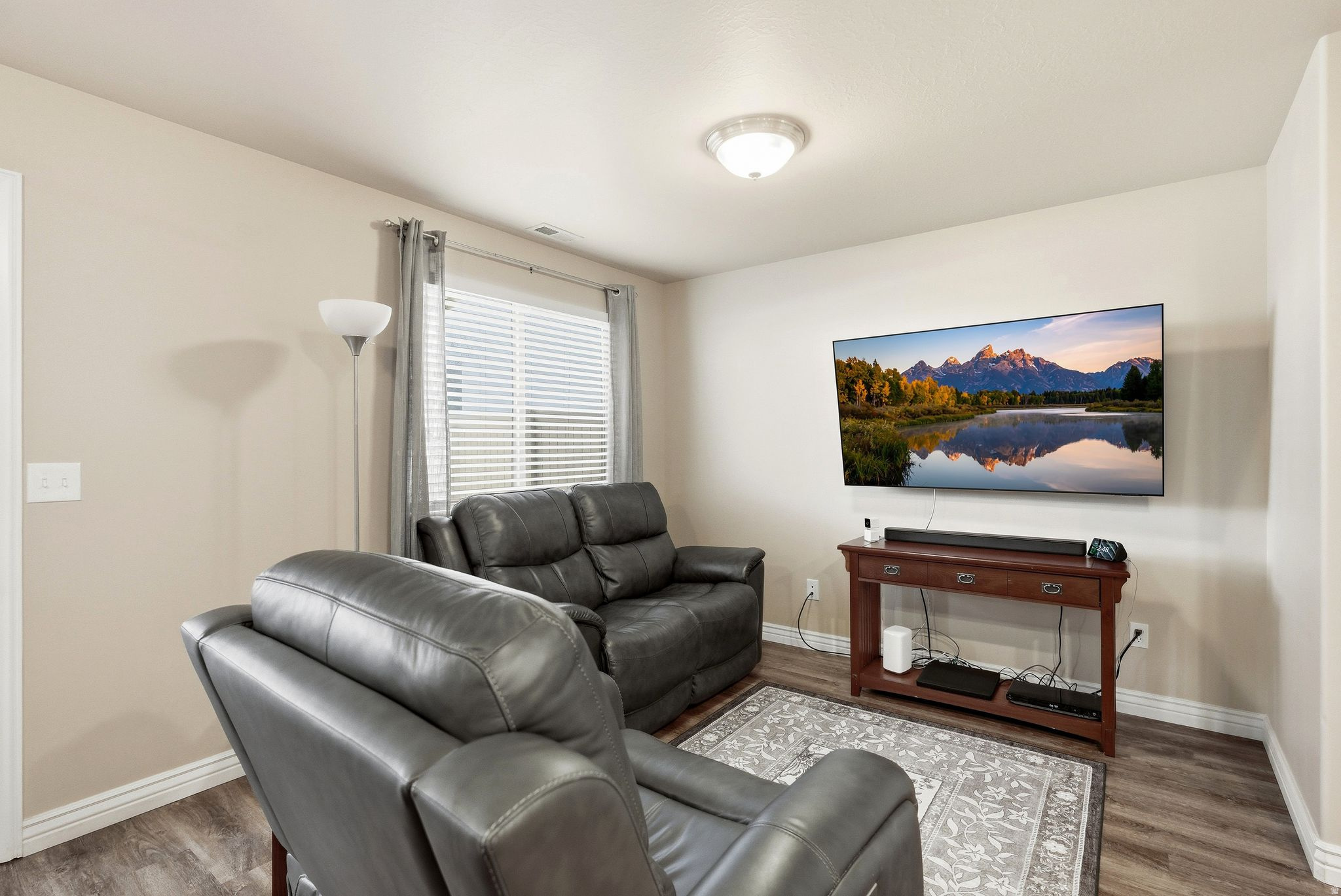 GREYHAWK TOWNHOMES - Residential