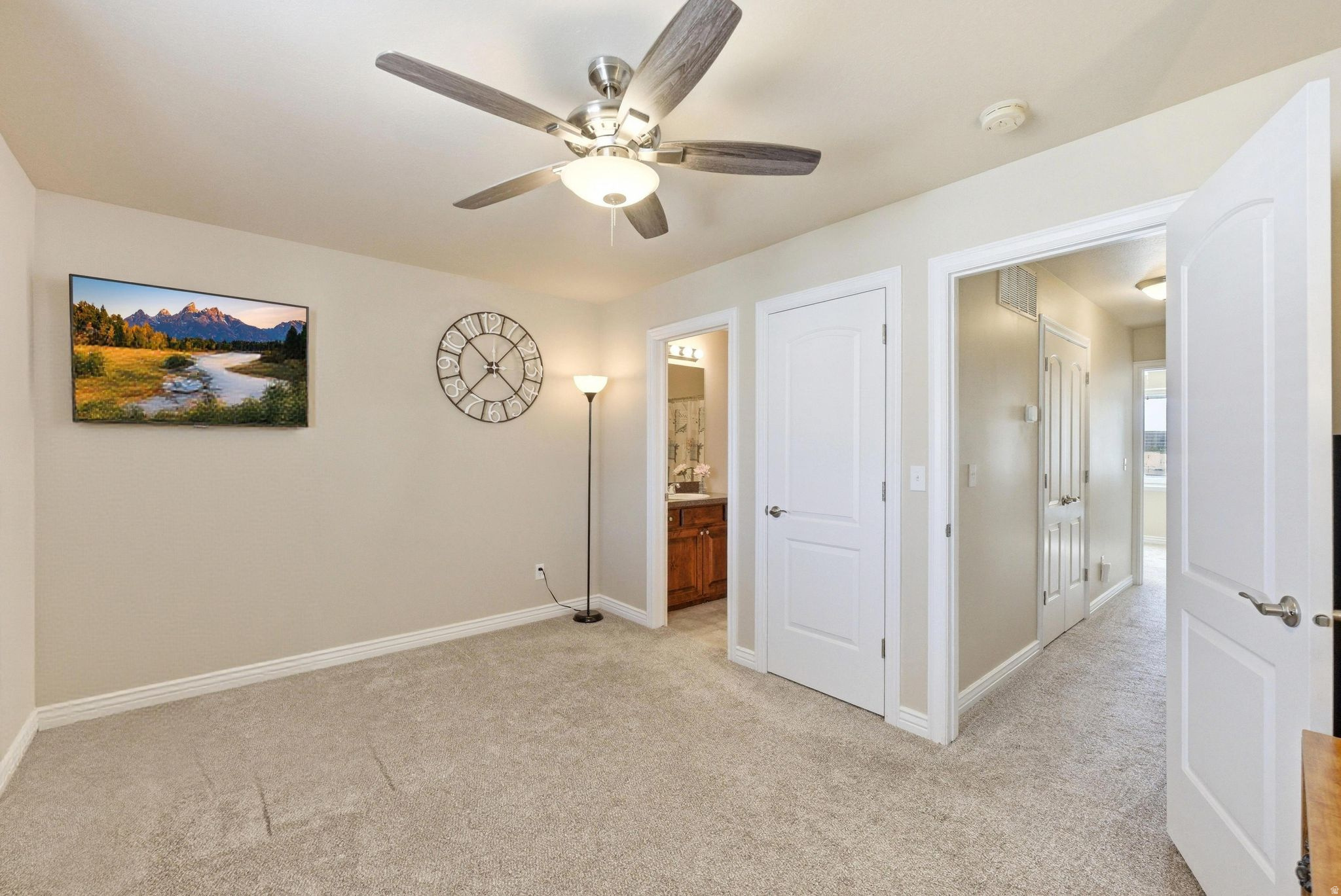 GREYHAWK TOWNHOMES - Residential