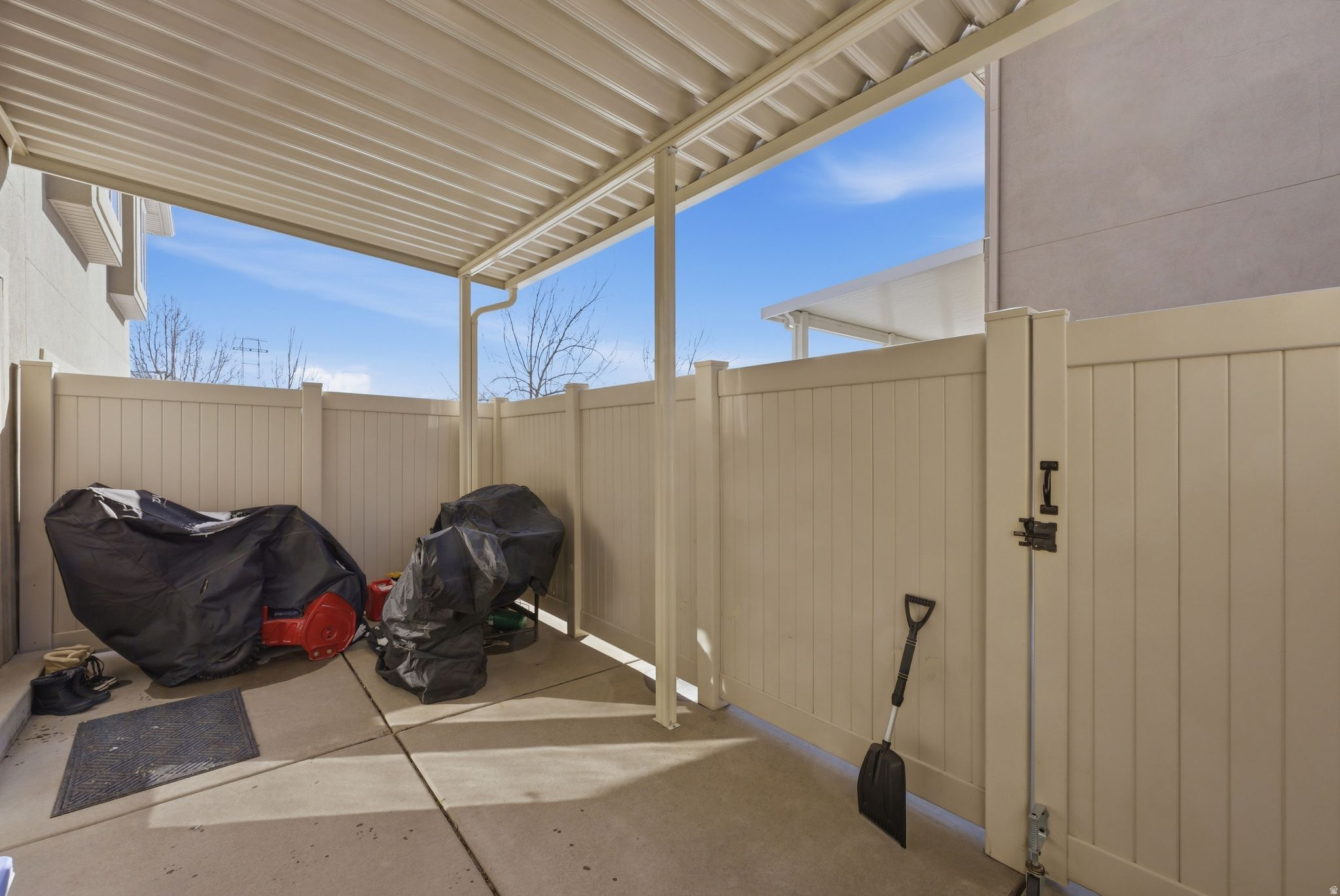 GREYHAWK TOWNHOMES - Residential