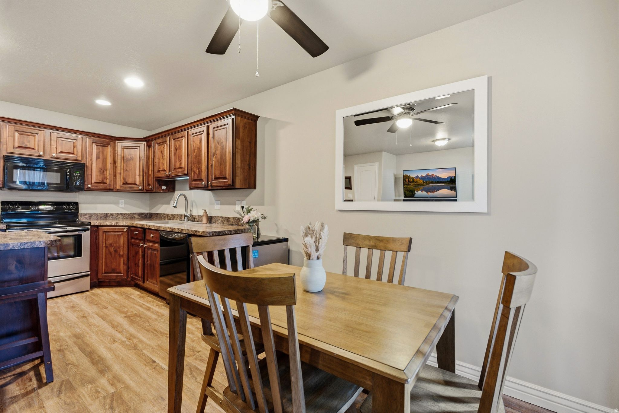 GREYHAWK TOWNHOMES - Residential