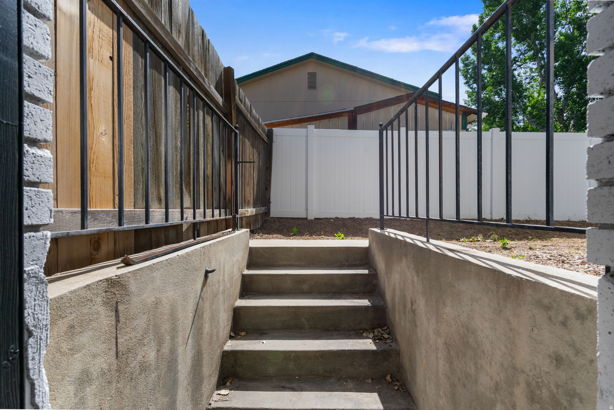 SANDY HEIGHTS SOUTH - Residential