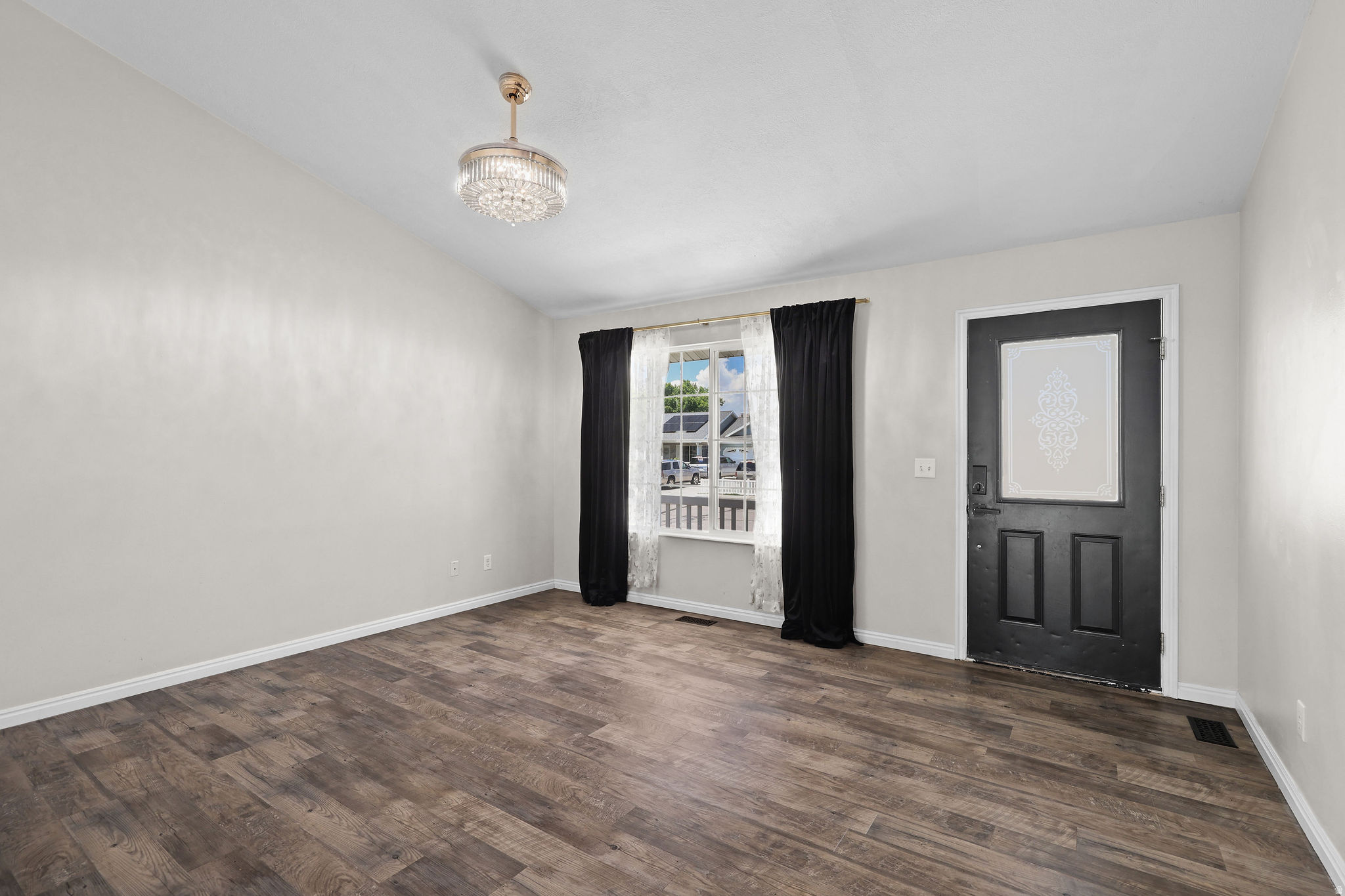 SIDNEY POINTE - Residential