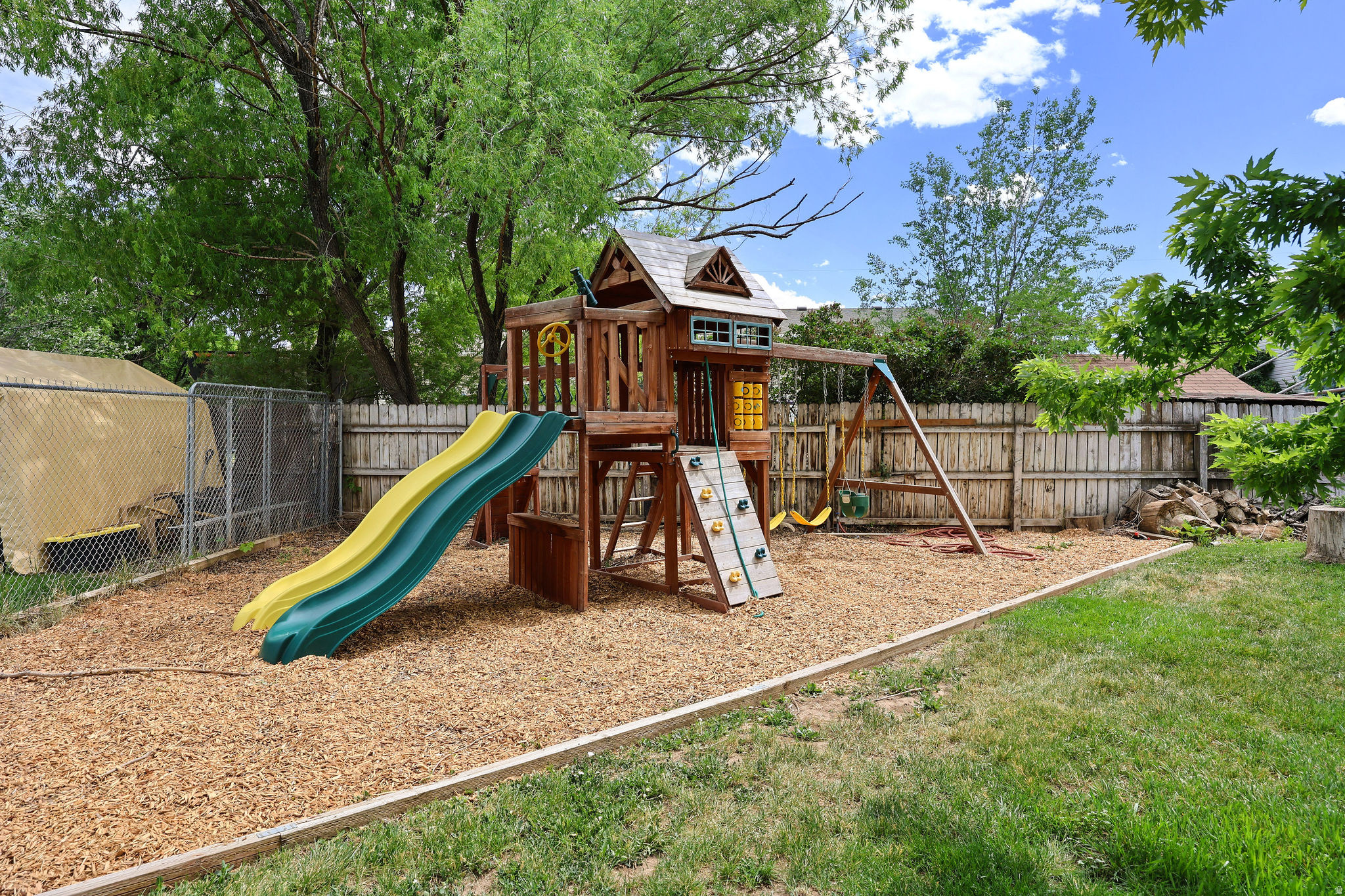 SIDNEY POINTE - Residential