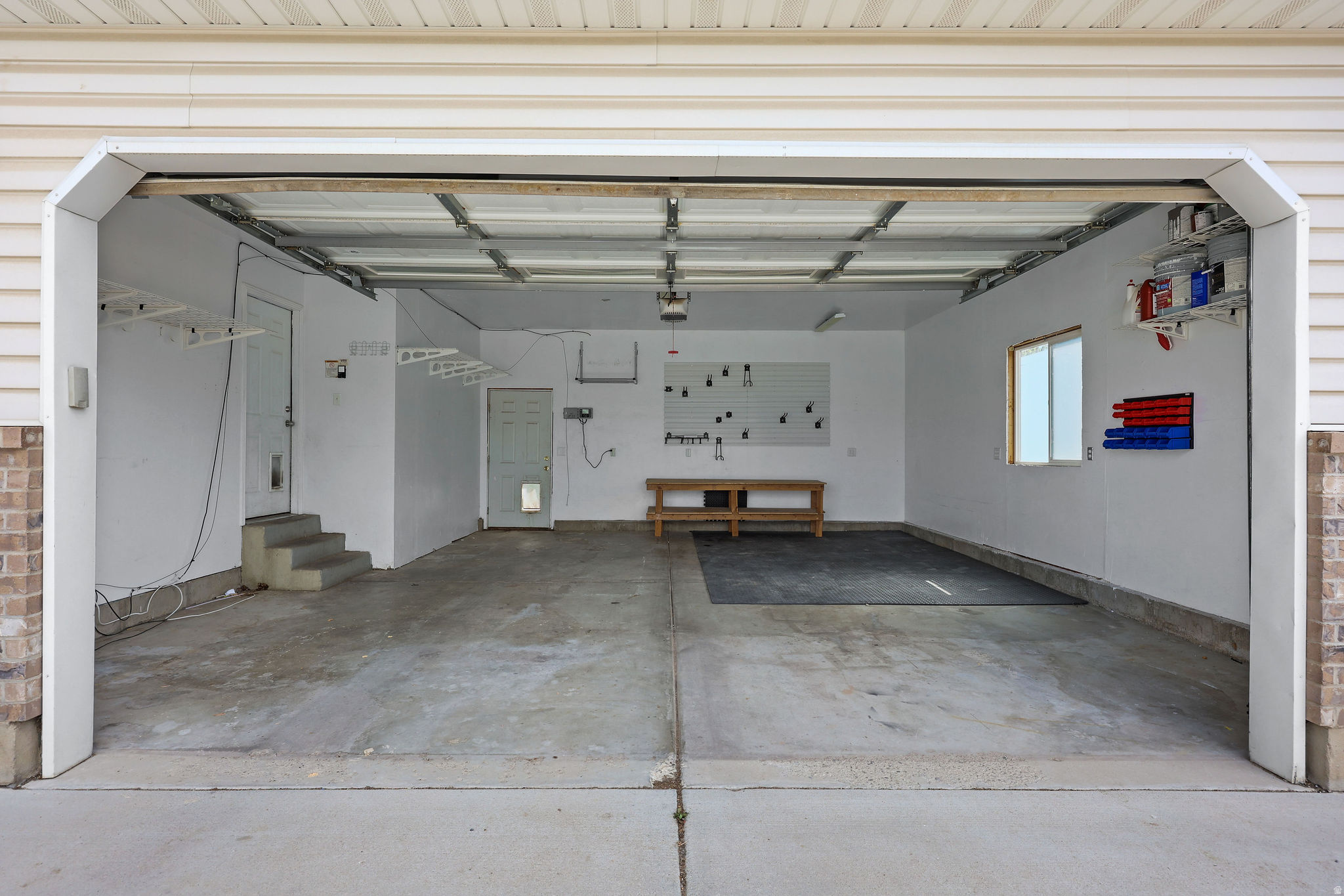 SIDNEY POINTE - Residential