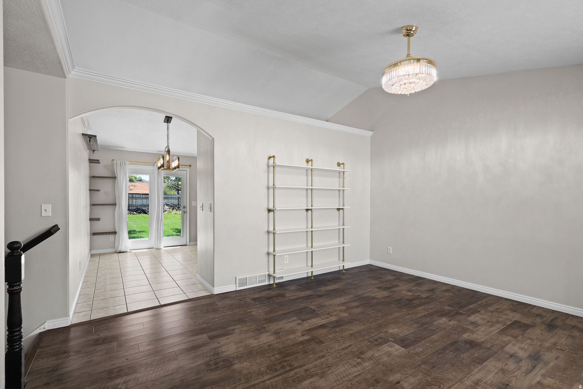 SIDNEY POINTE - Residential