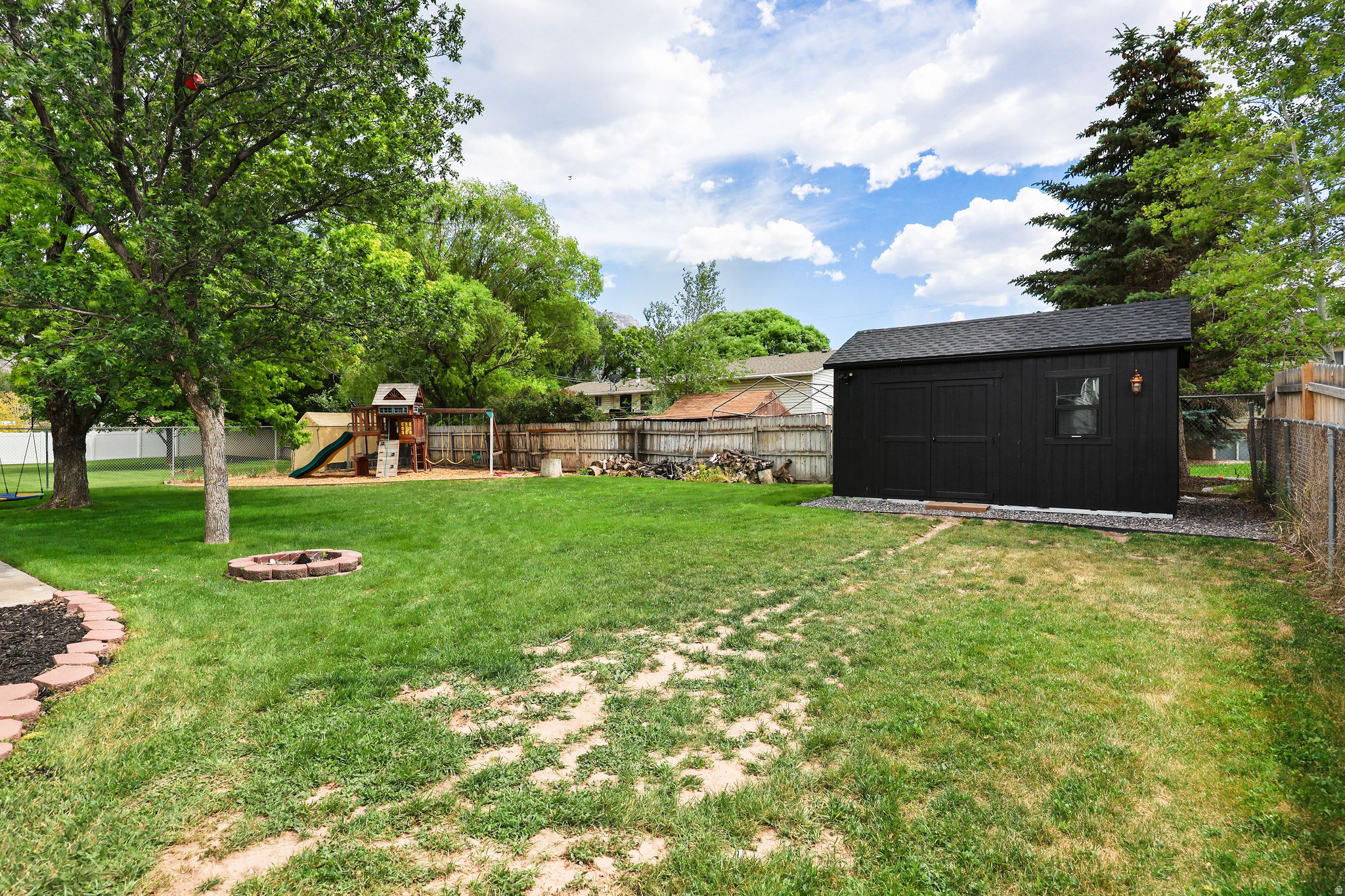 SIDNEY POINTE - Residential