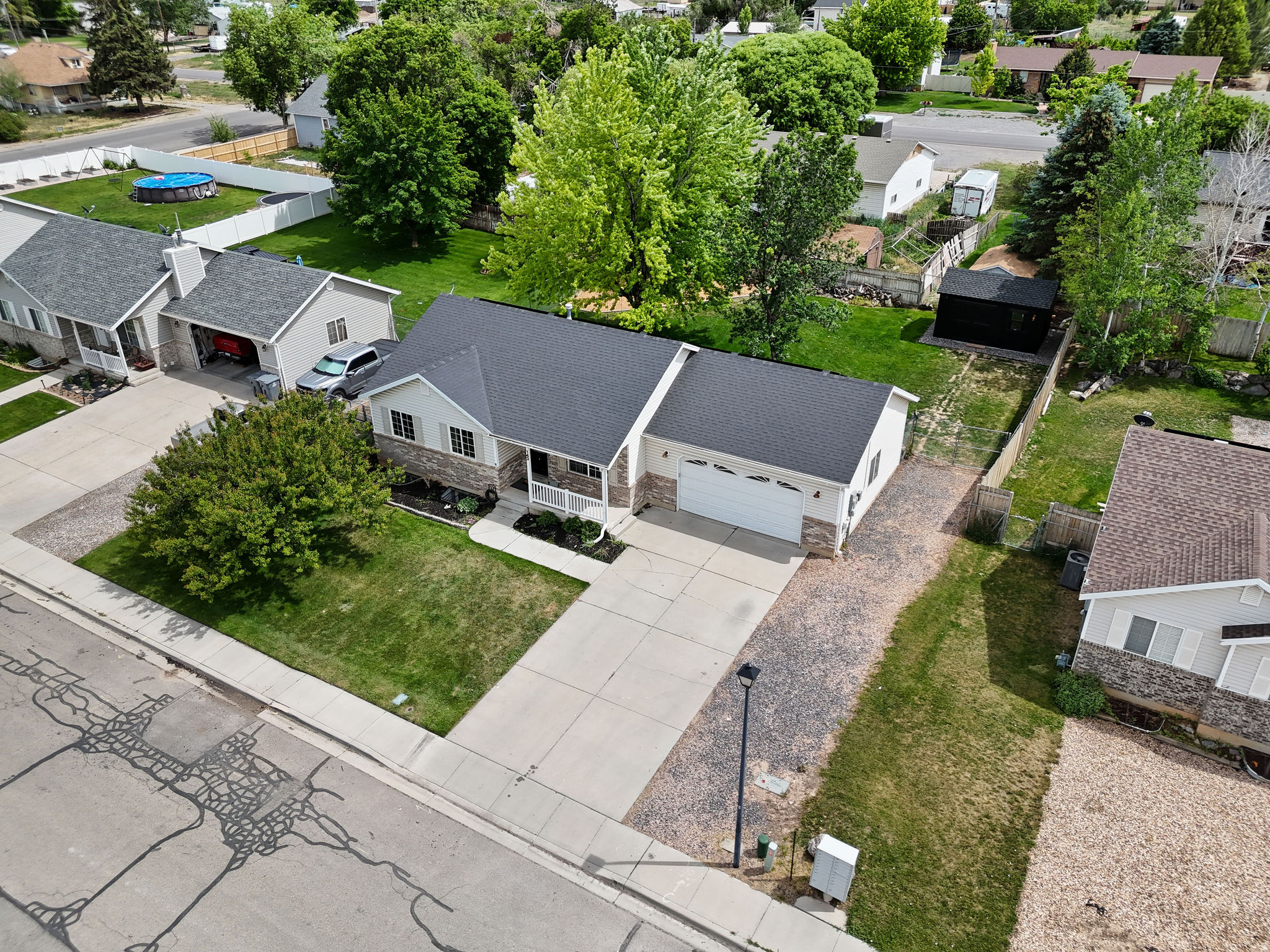 SIDNEY POINTE - Residential