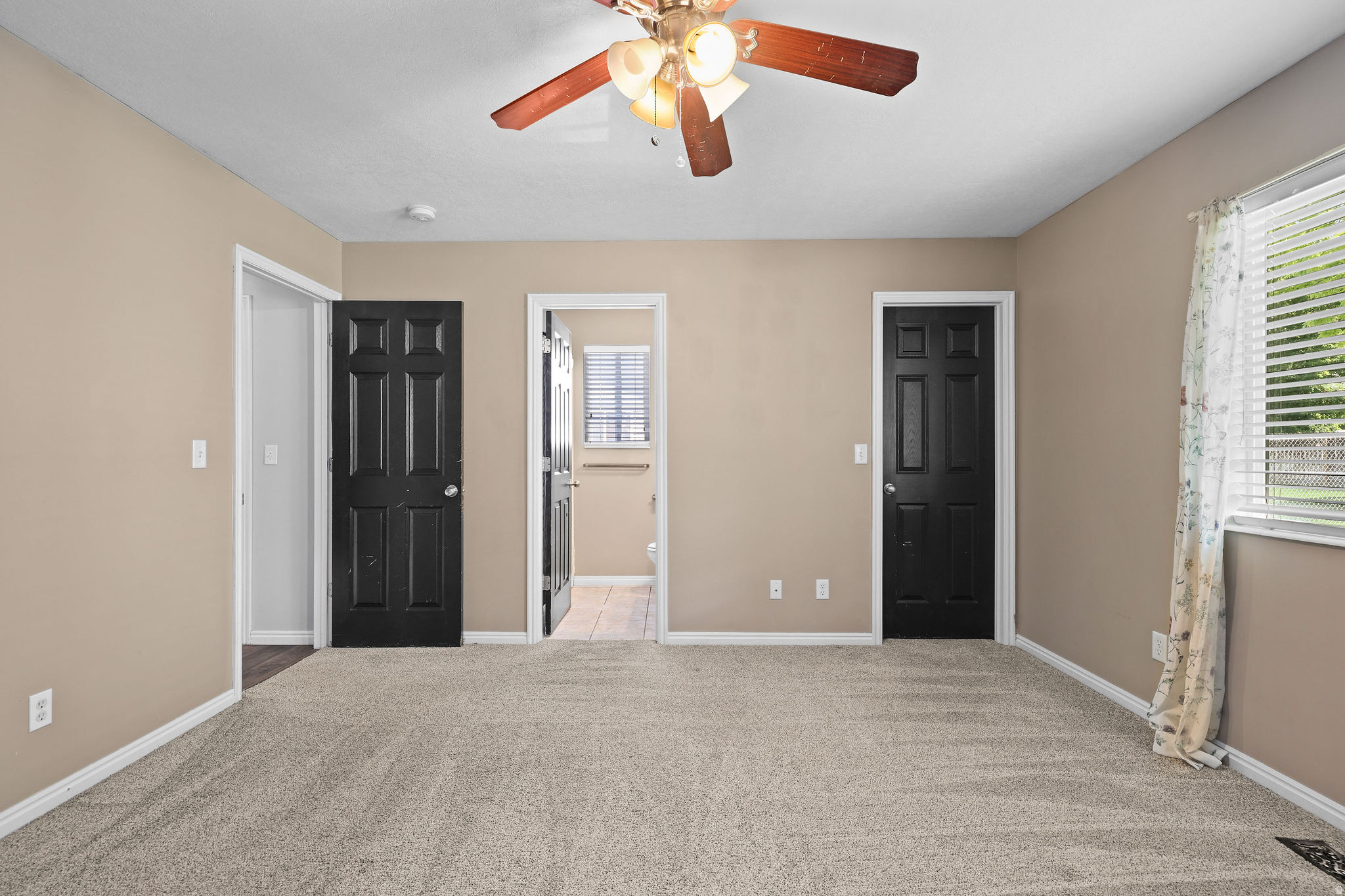 SIDNEY POINTE - Residential