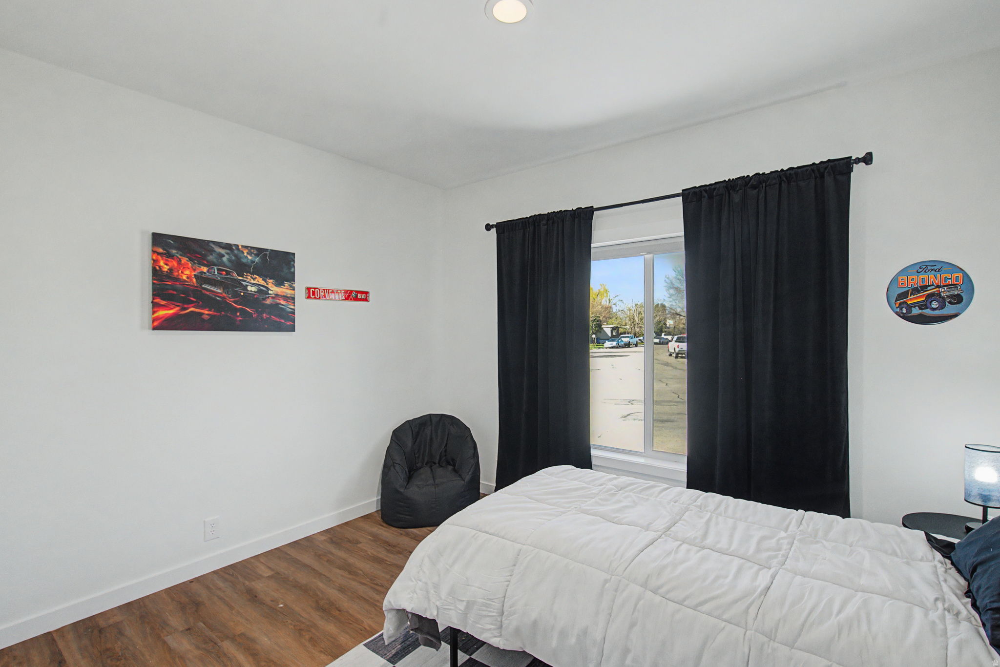 PALATIAL LIVING - Residential