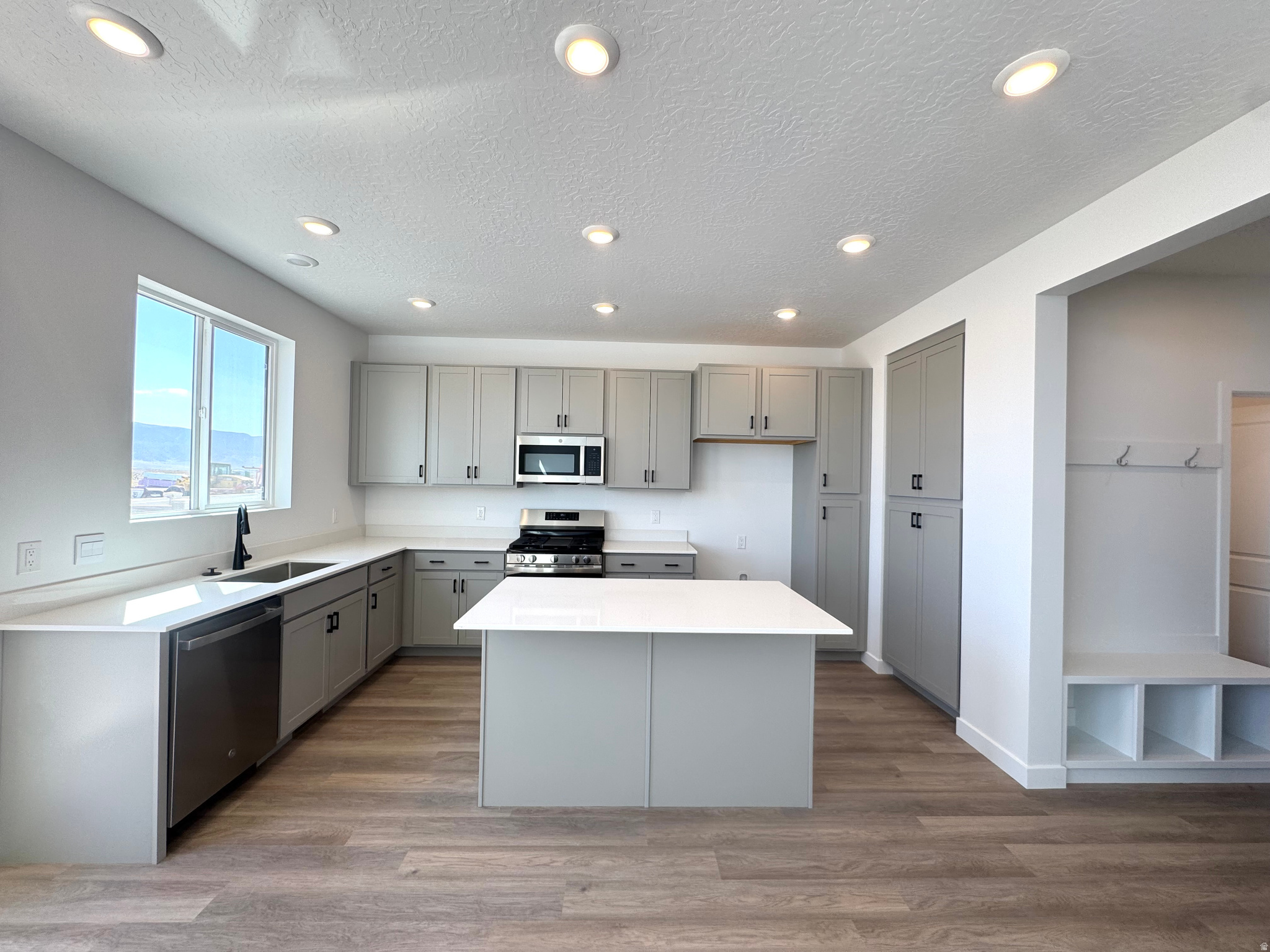FIREFLY - Residential