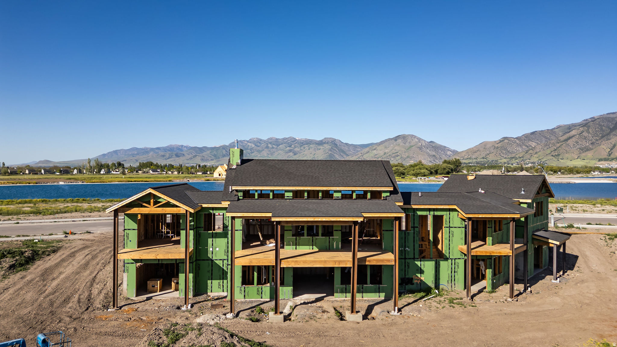 WILLOW LAKES - Residential